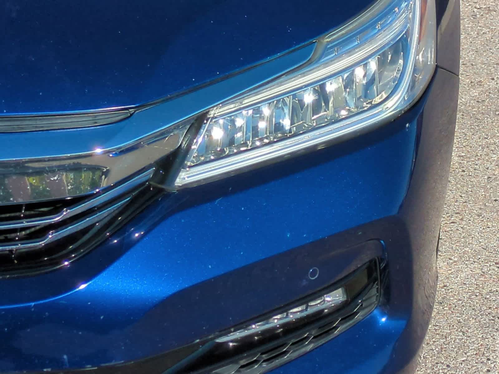 Thumbnail: 2017 Honda Accord - 11