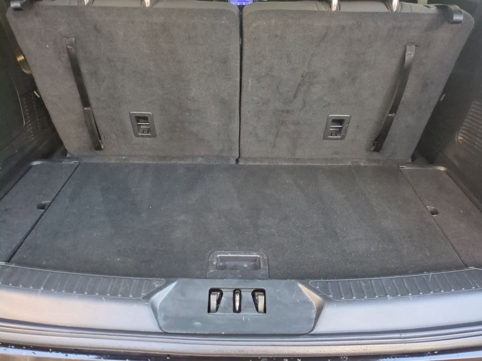 Thumbnail: 2023 Ford Explorer - 34