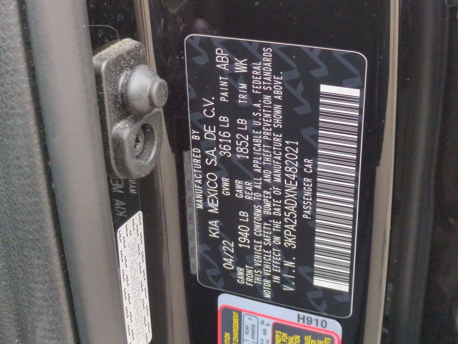 Thumbnail: 2022 Kia Rio5 - 36