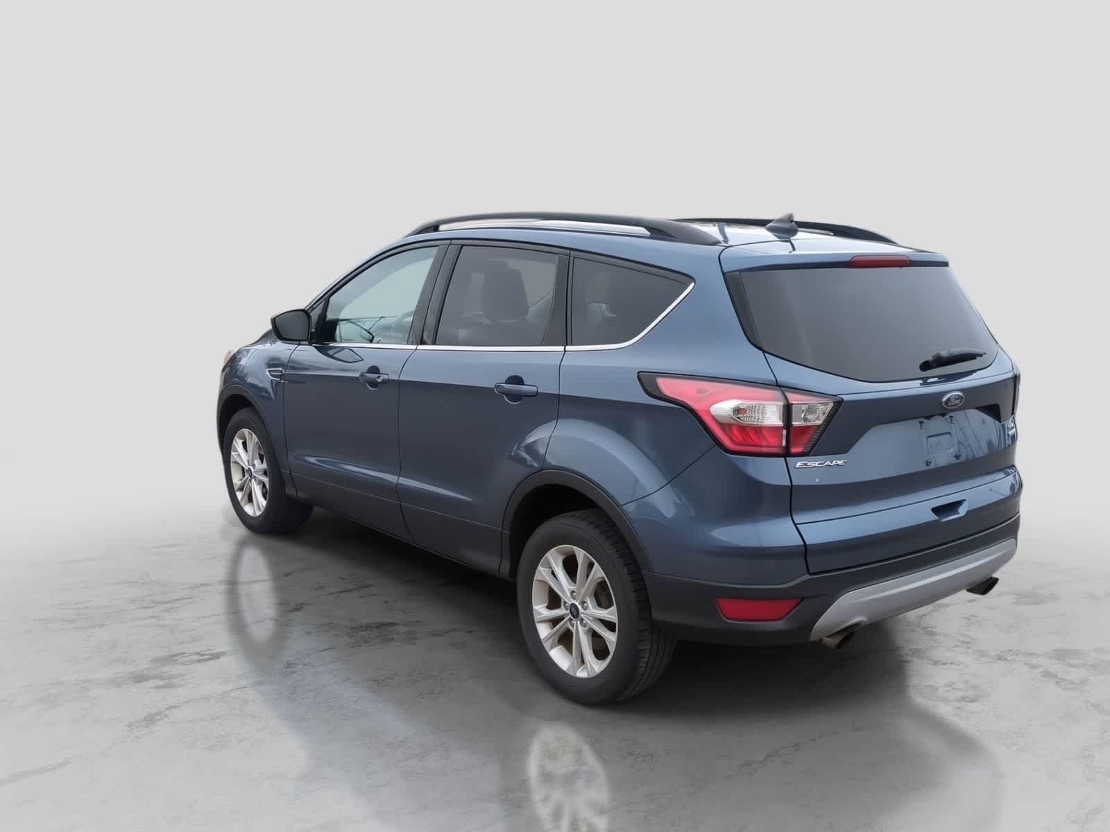 Thumbnail: 2018 Ford Escape - 6