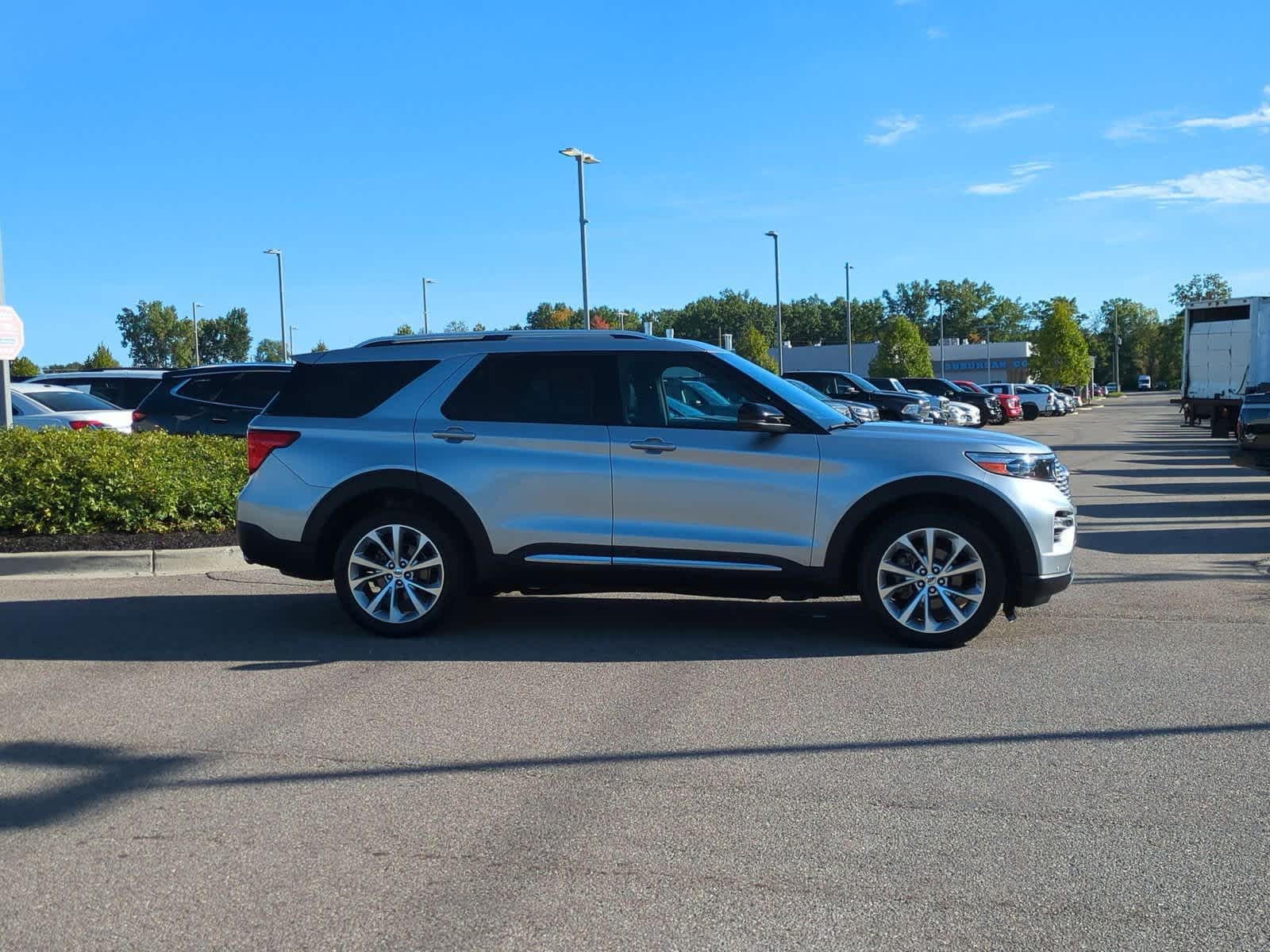 Thumbnail: 2021 Ford Explorer - 9