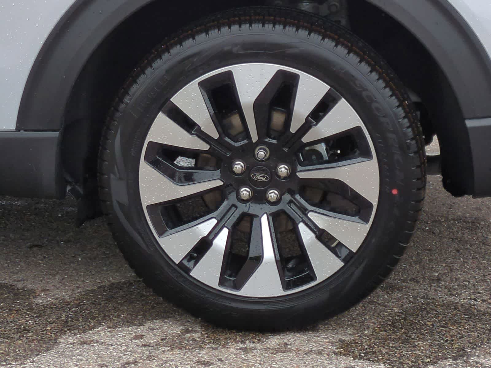 Thumbnail: 2026 Ford Explorer - 14