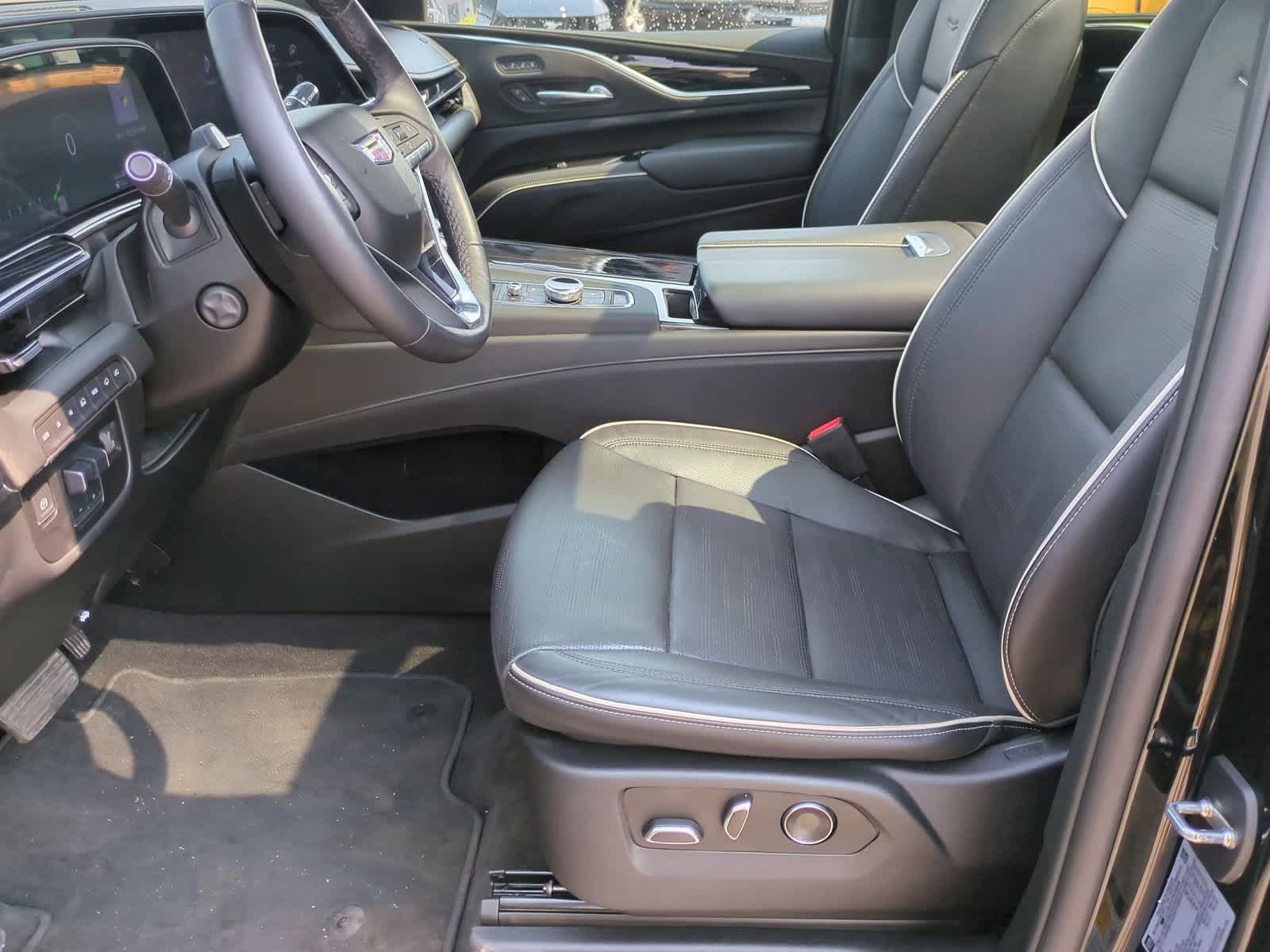 2023 Cadillac Escalade Sport 16