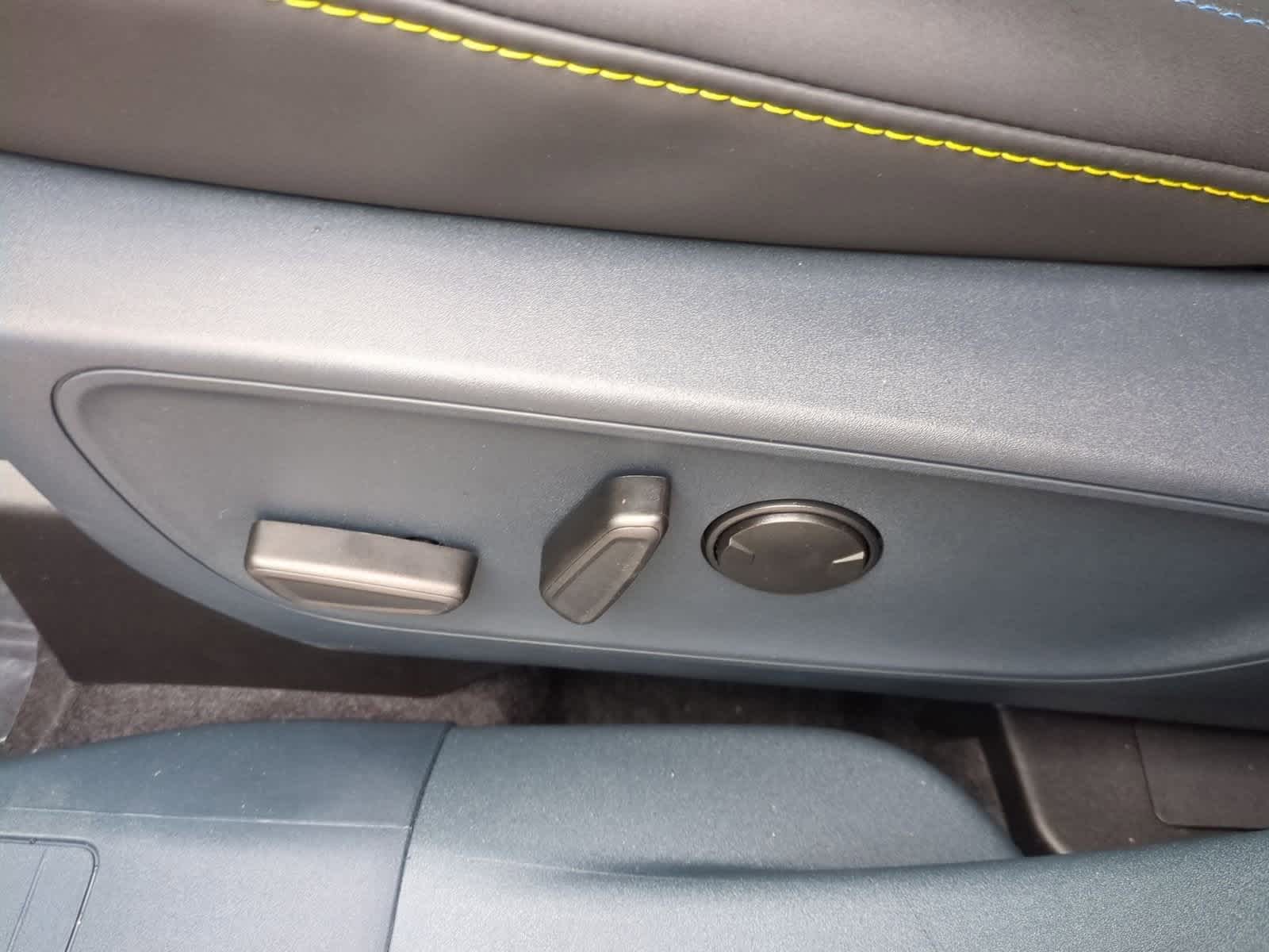 Thumbnail: 2025 Ford Maverick - 17