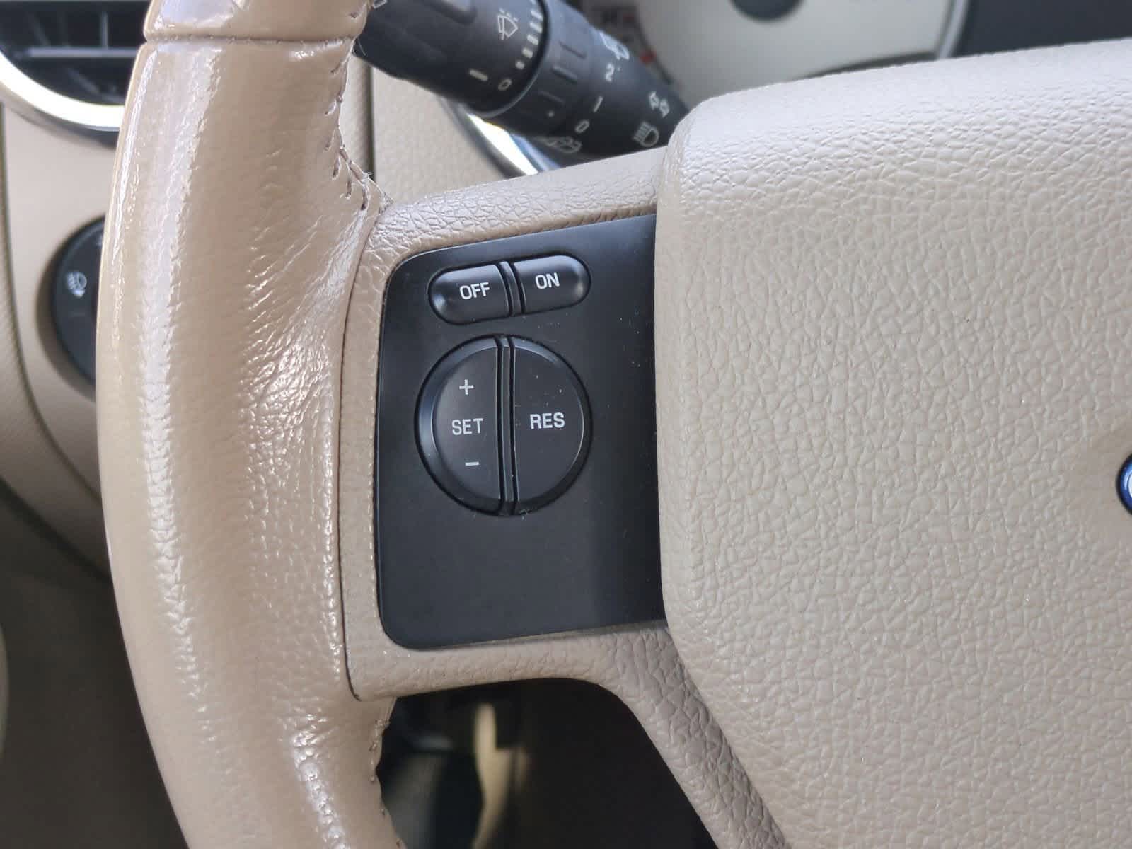 Thumbnail: 2008 Ford Explorer - 24