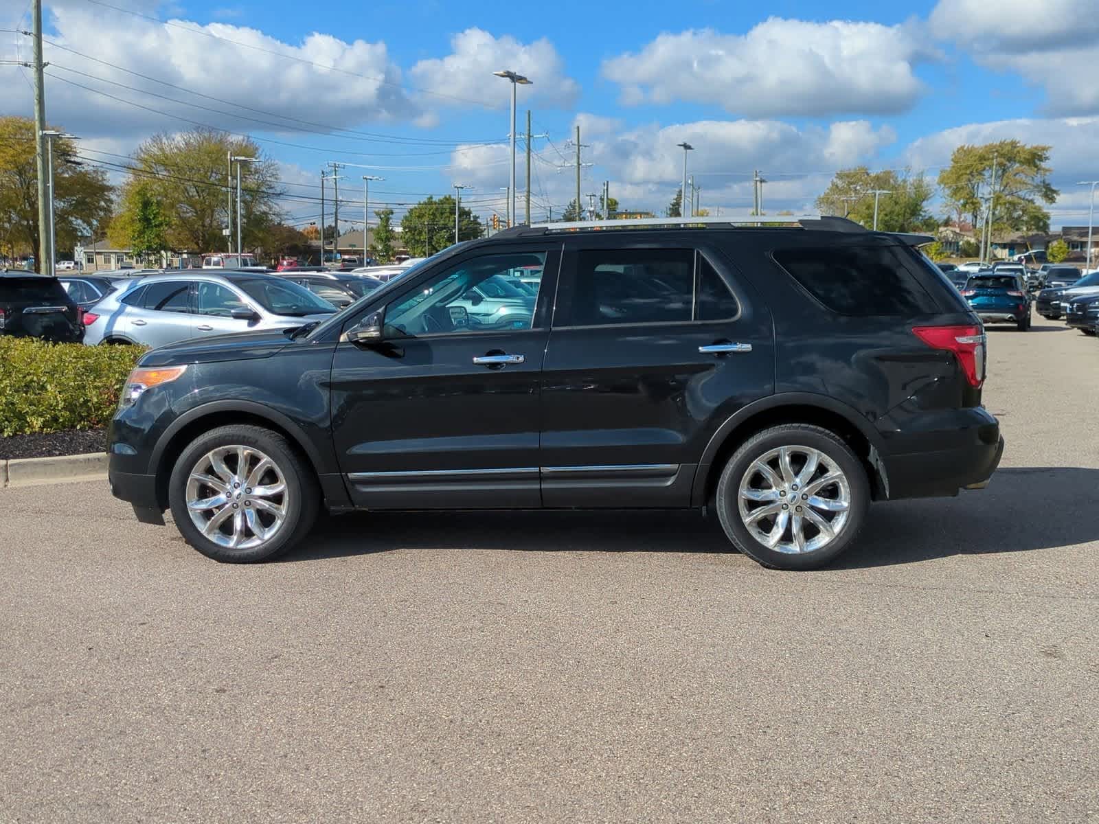 Thumbnail: 2012 Ford Explorer - 5