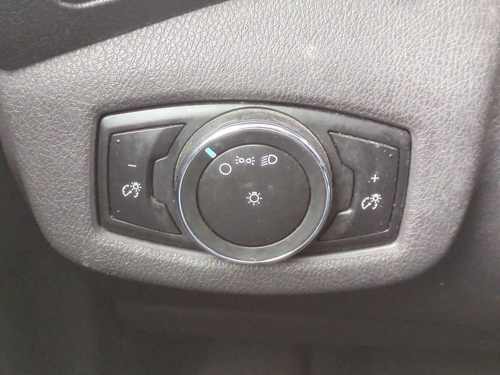 Thumbnail: 2014 Ford Transit Series - 25