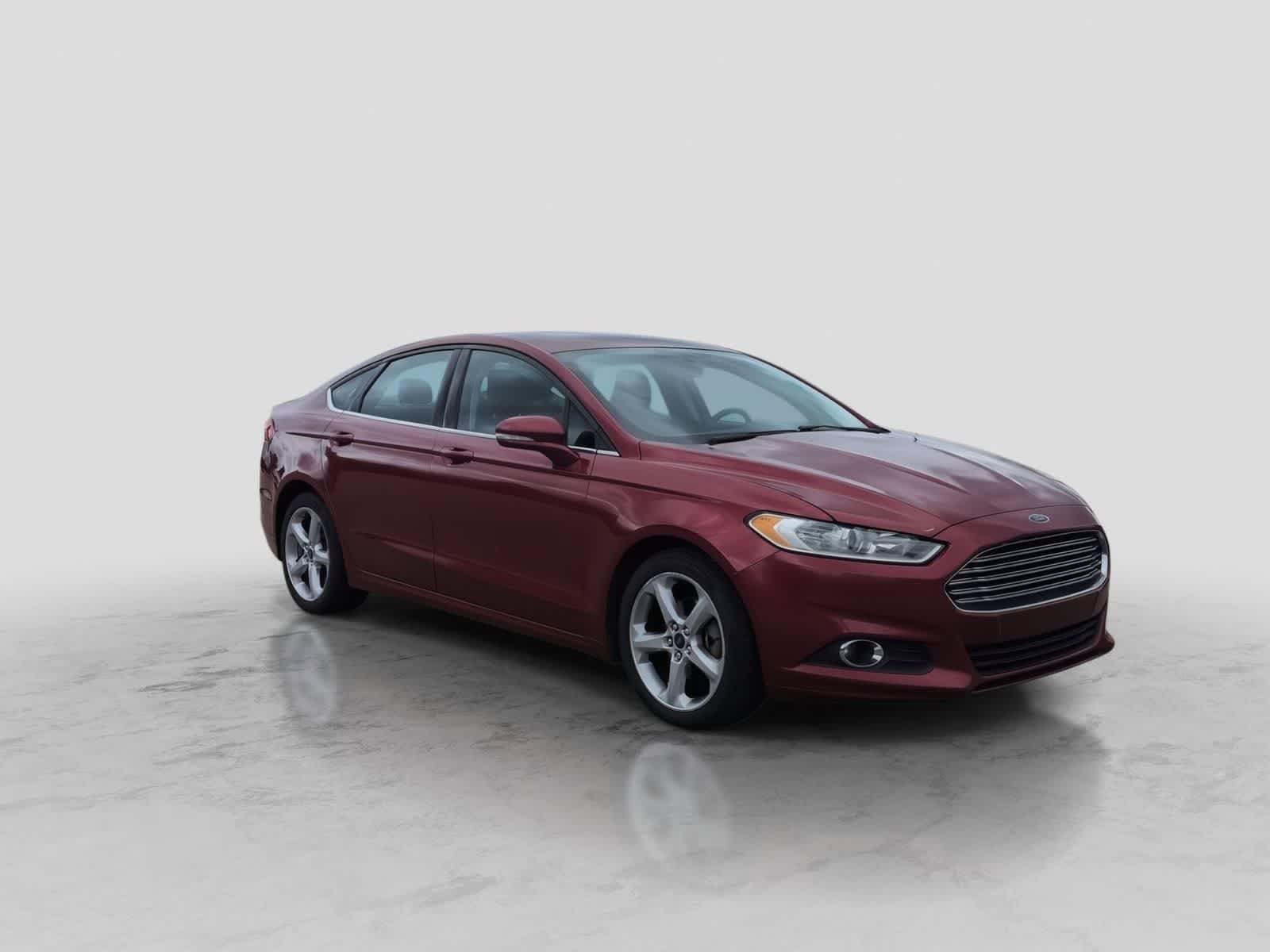Thumbnail: 2016 Ford Fusion - 2