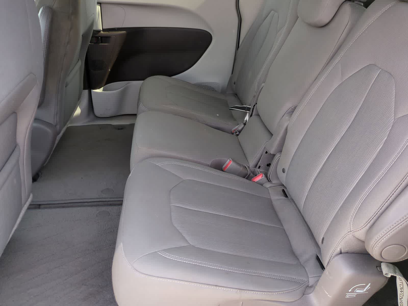 Thumbnail: 2017 Chrysler Pacifica - 19