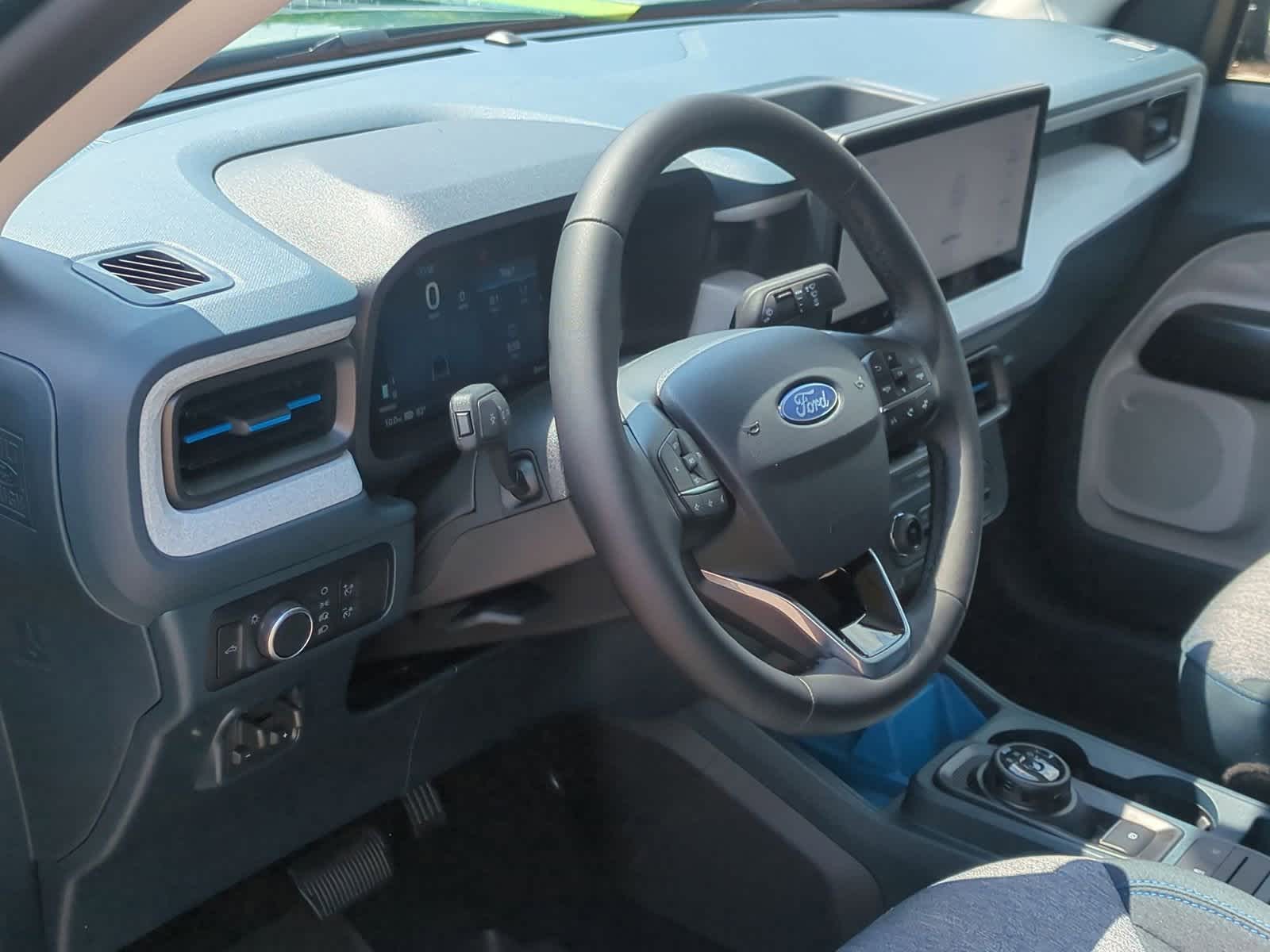 Thumbnail: 2025 Ford Maverick - 10