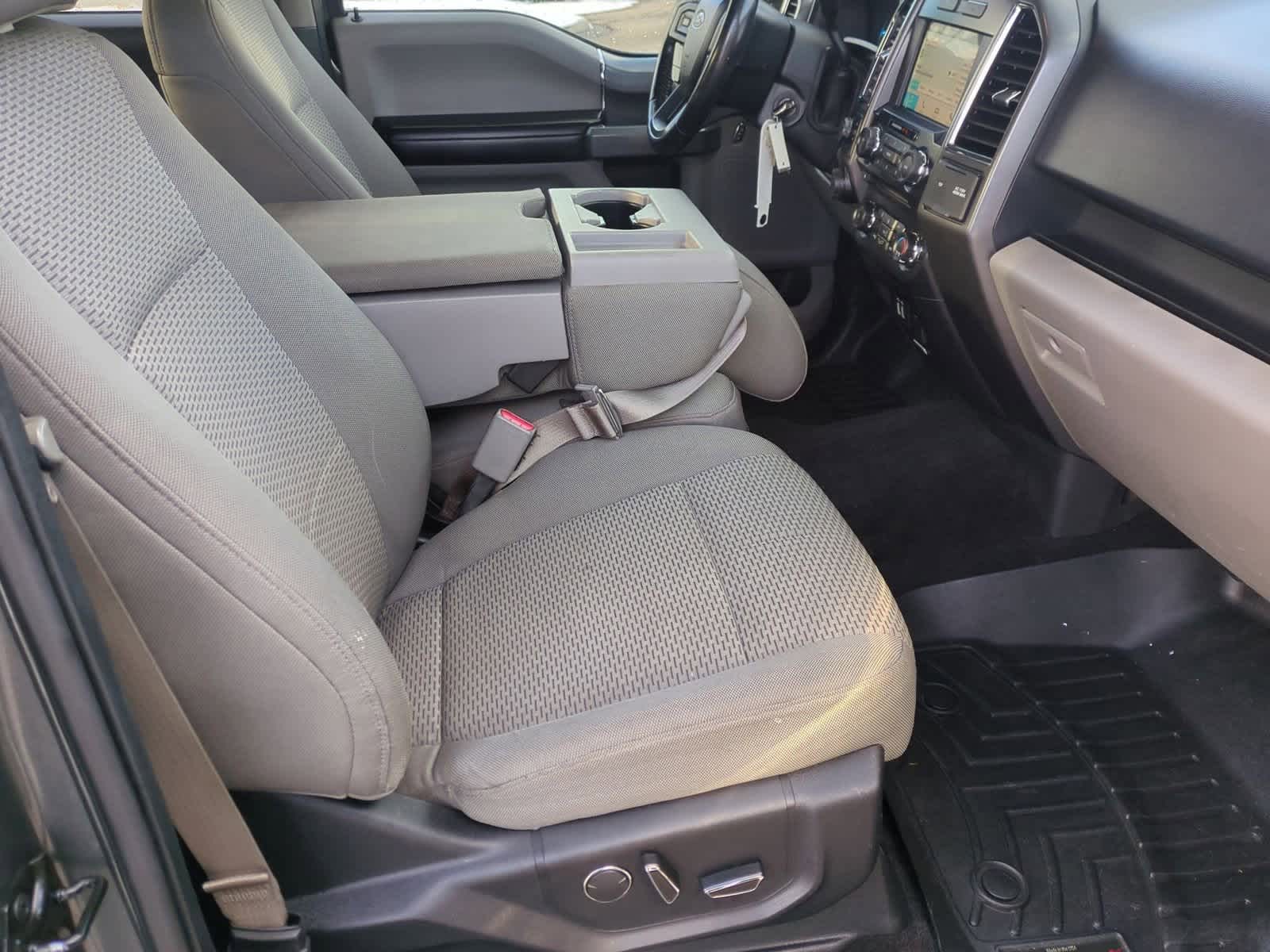 Thumbnail: 2017 Ford F-150 - 21