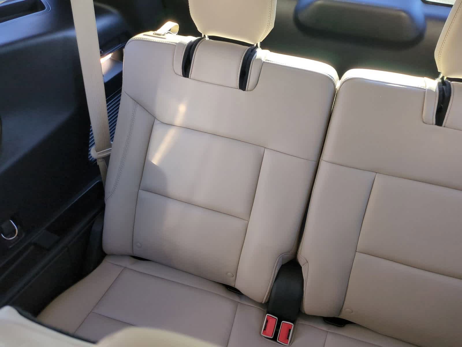 Thumbnail: 2022 Ford Explorer - 22