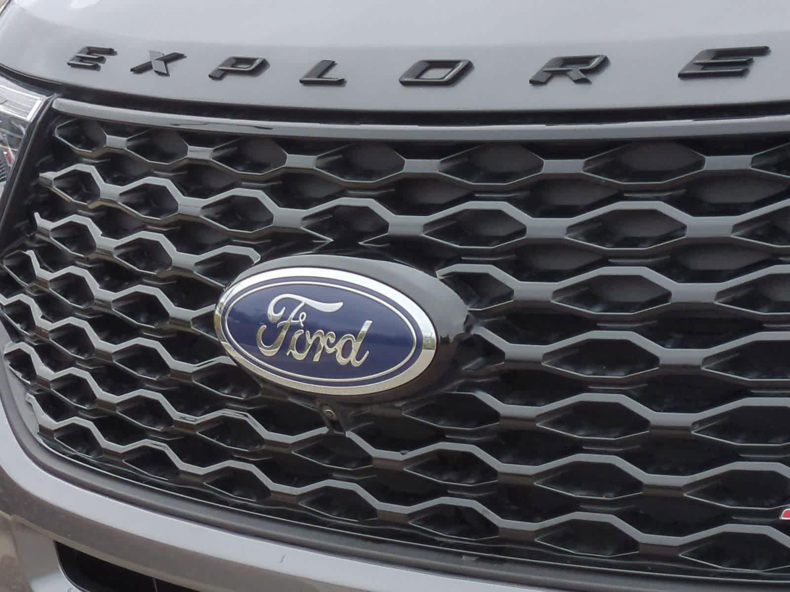 Thumbnail: 2023 Ford Explorer - 12