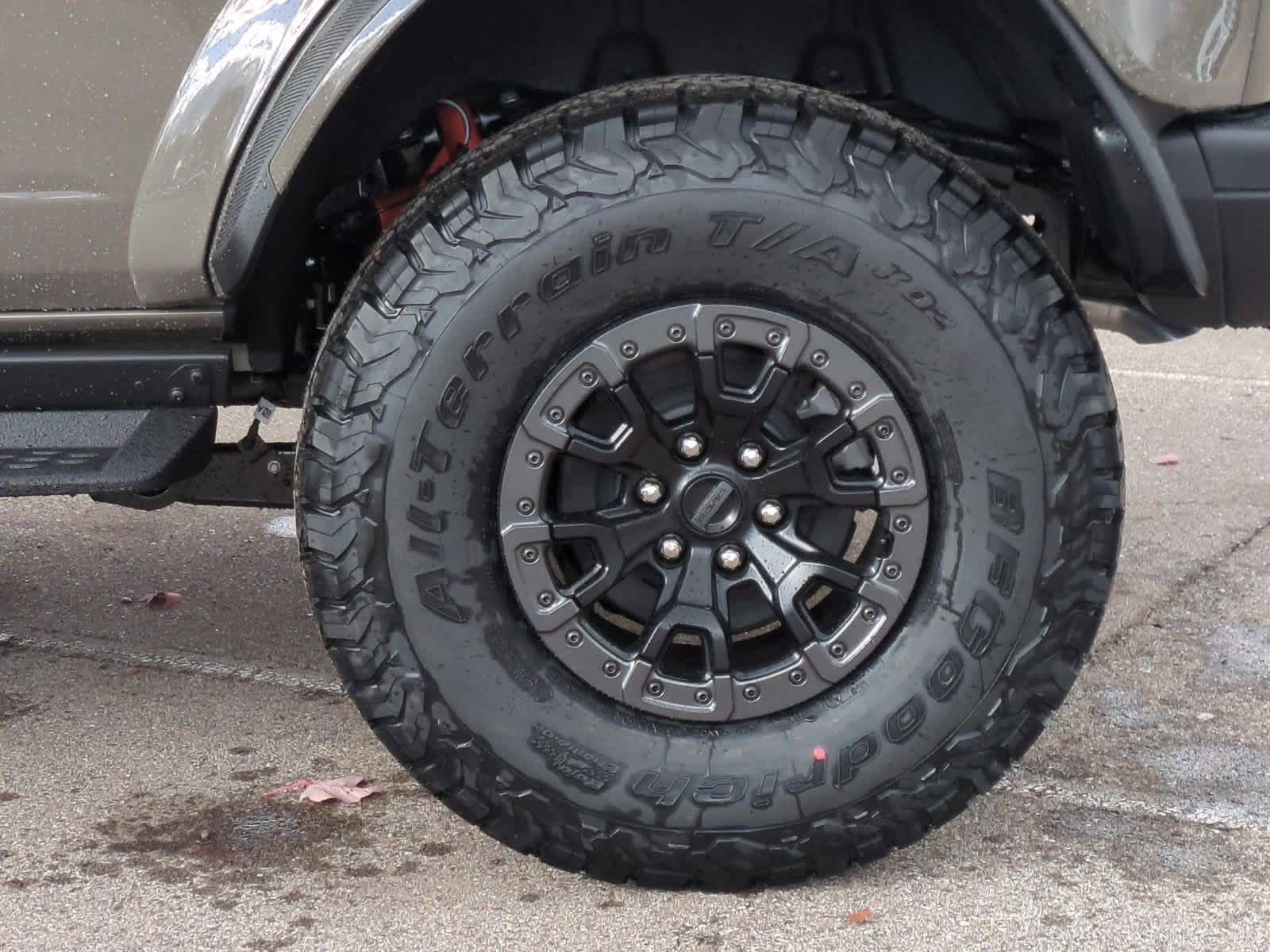 Thumbnail: 2025 Ford Bronco - 14