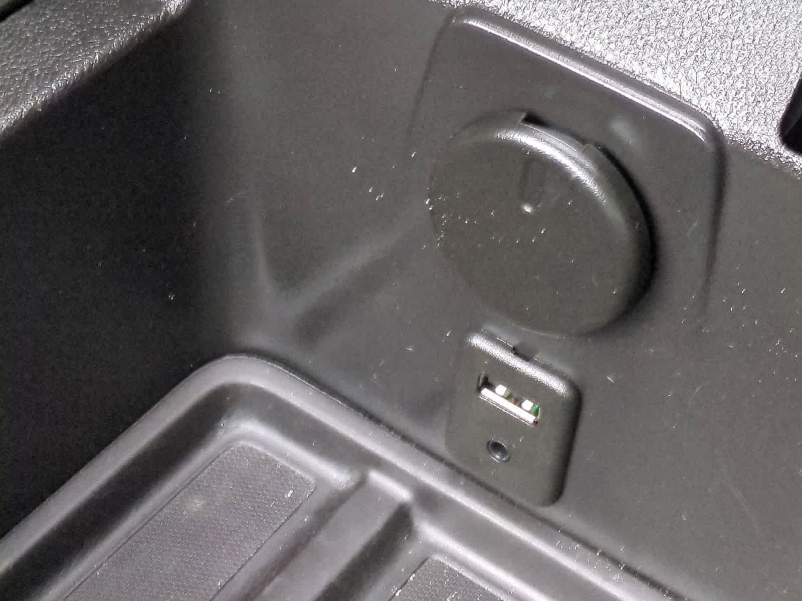 Thumbnail: 2010 Chevrolet Camaro - 31