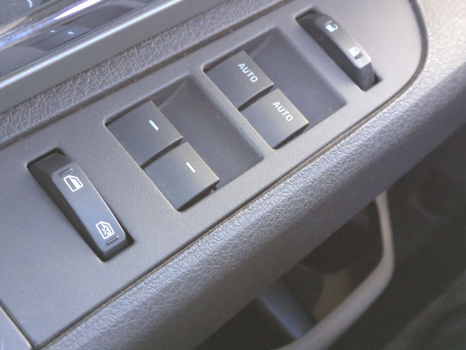 Thumbnail: 2011 Ford F-150 - 28