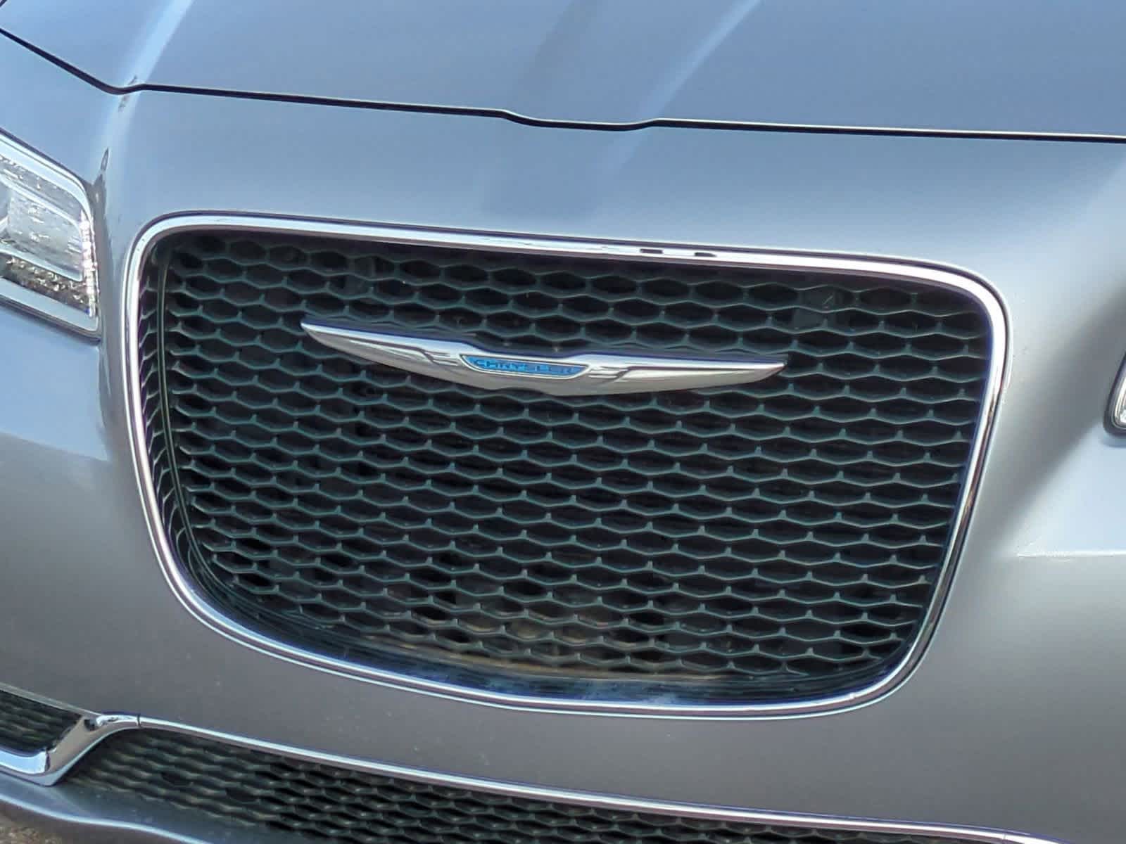 Thumbnail: 2015 Chrysler 300 - 12