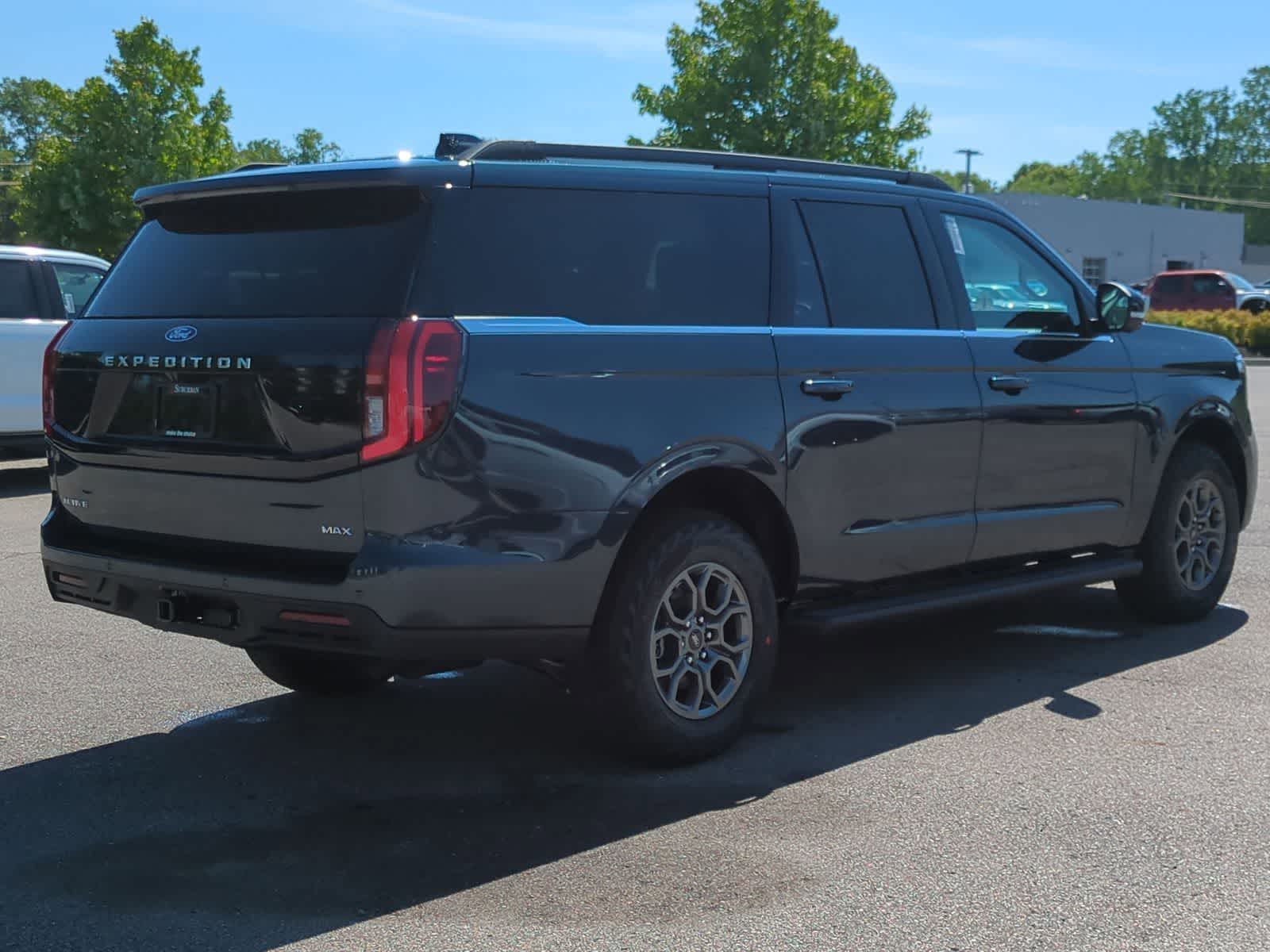 Thumbnail: 2026 Ford Expedition MAX - 8