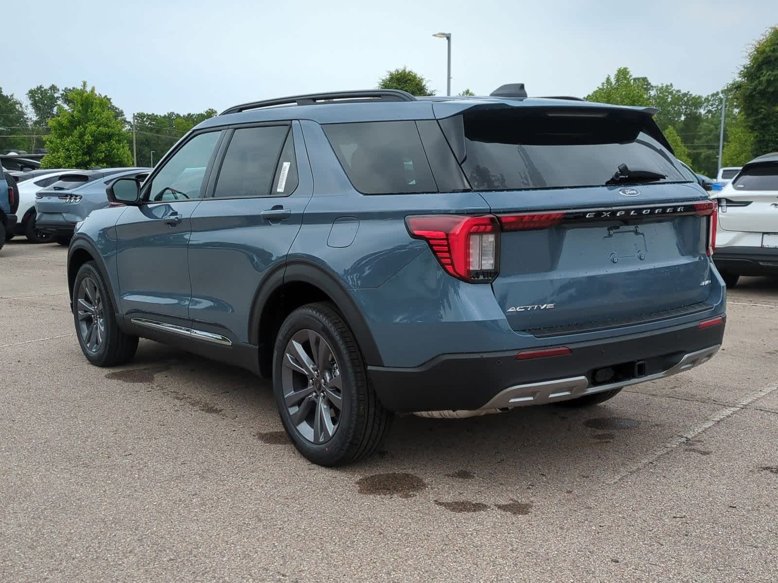 2025 Ford Explorer Active 6