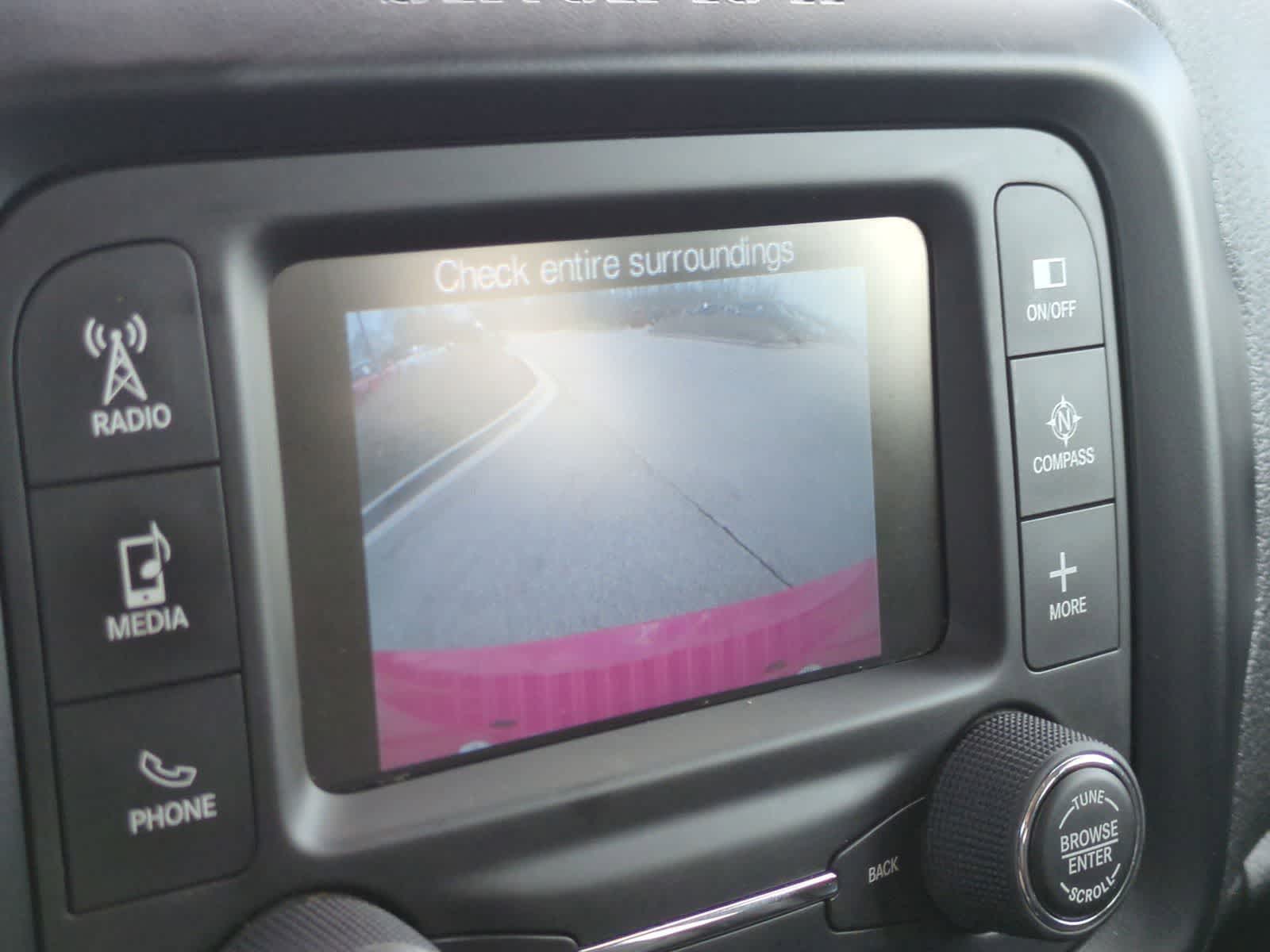 Thumbnail: 2015 Jeep Renegade - 29