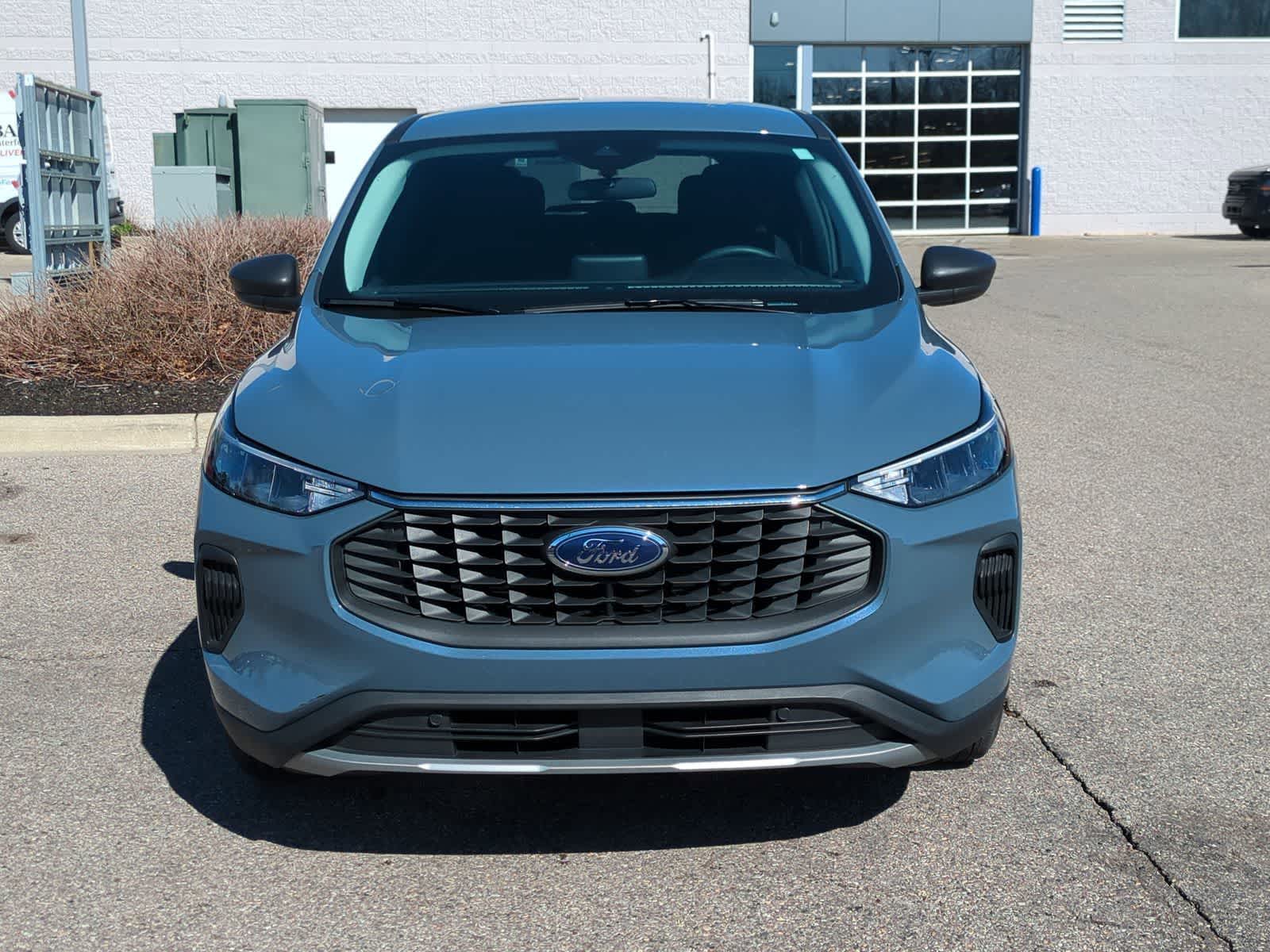 Thumbnail: 2023 Ford Escape - 3