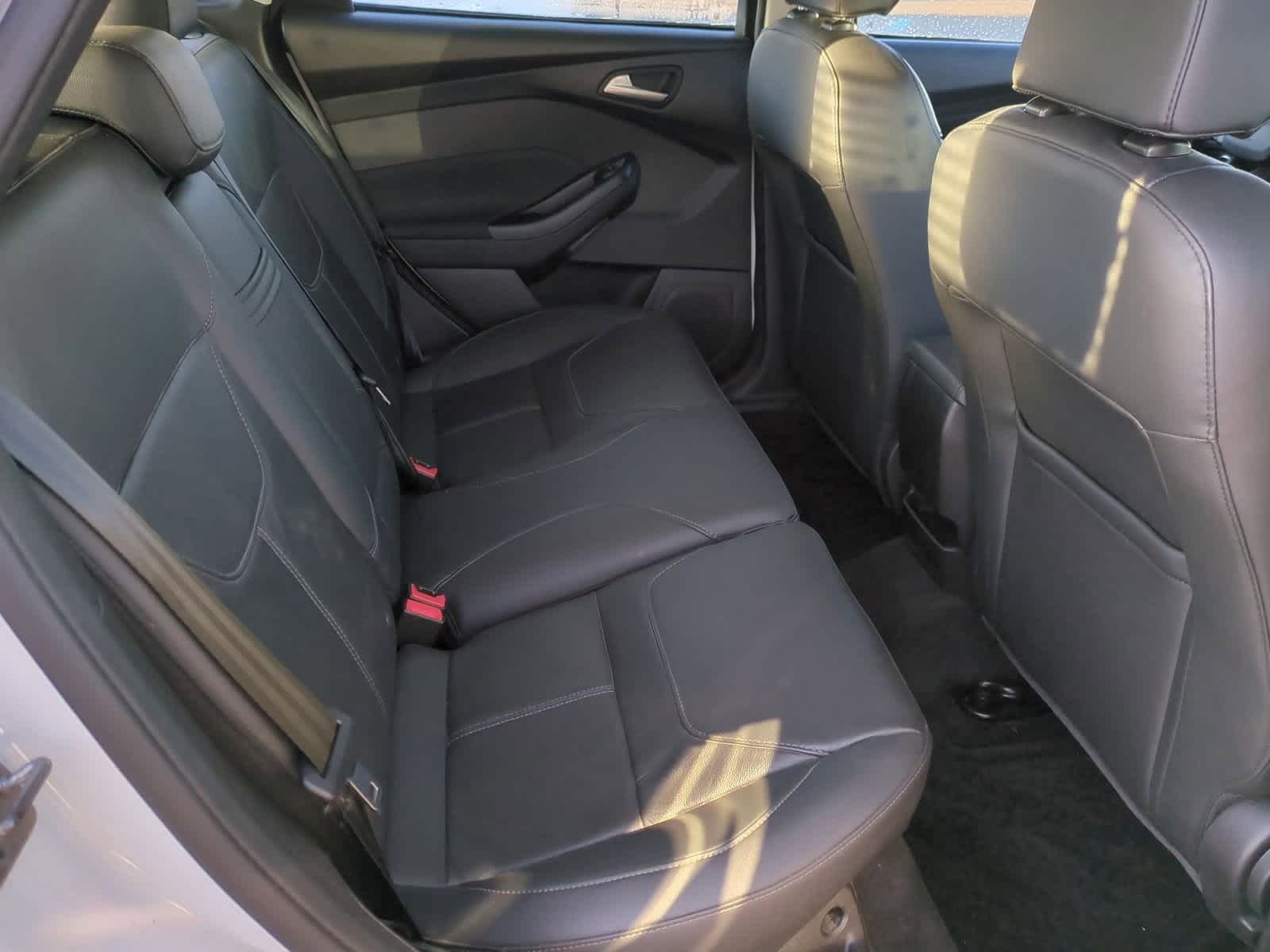 Thumbnail: 2015 Ford Focus - 20