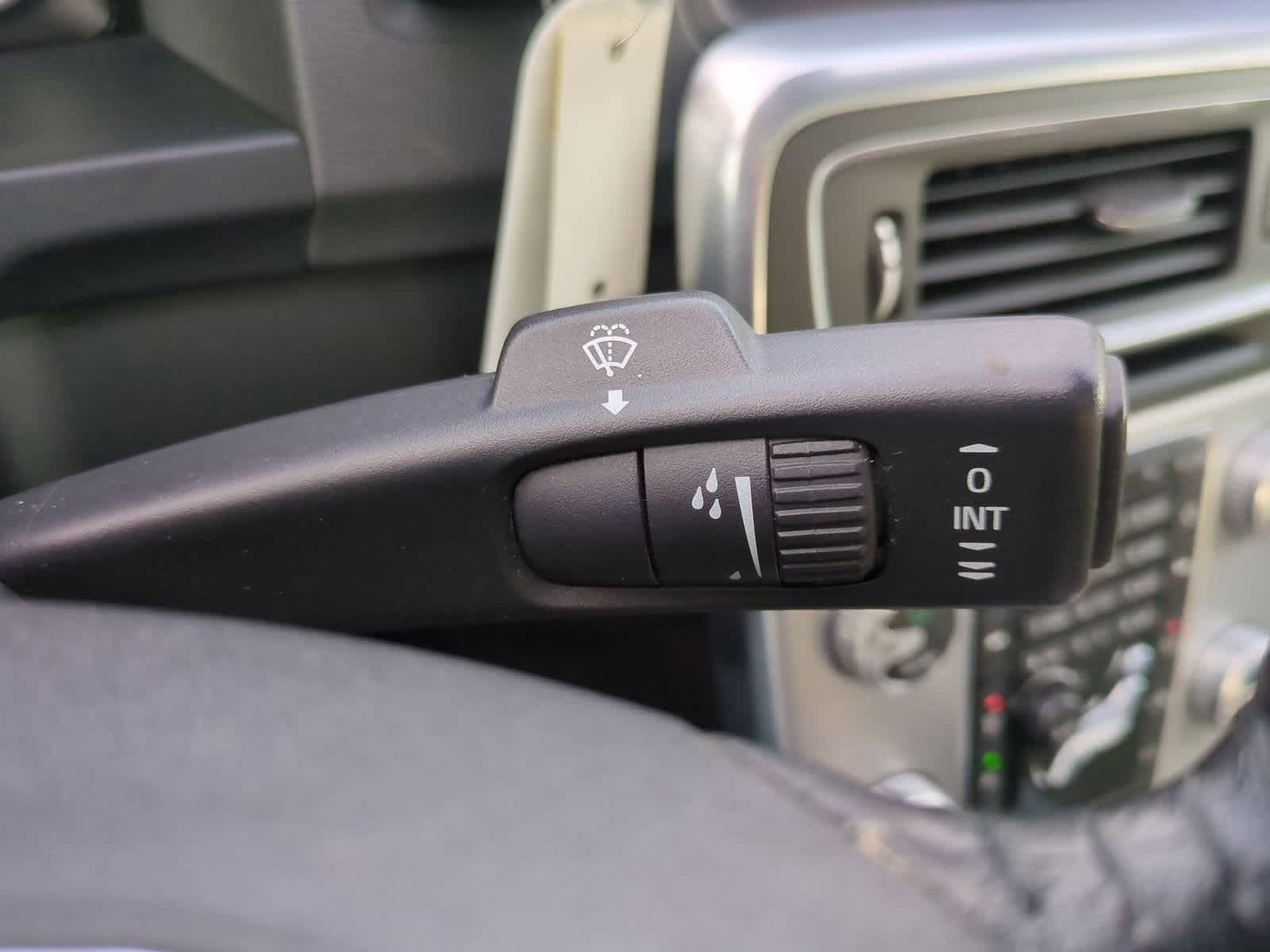 Thumbnail: 2017 Volvo S60 - 27