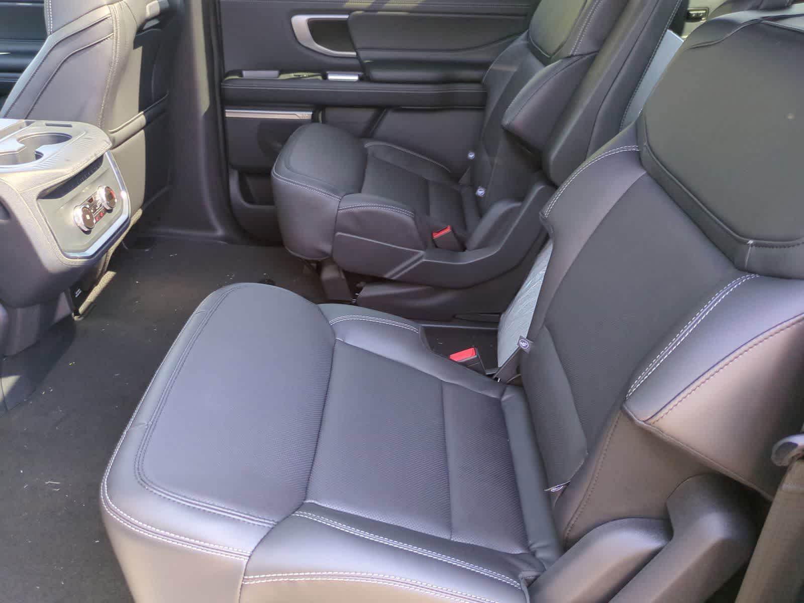 Thumbnail: 2026 Ford Expedition MAX - 20