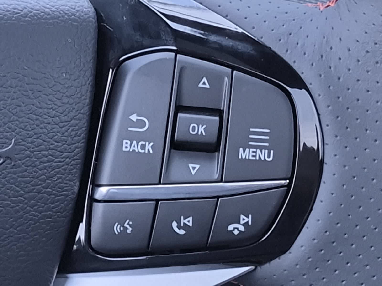 Thumbnail: 2026 Ford Explorer - 26