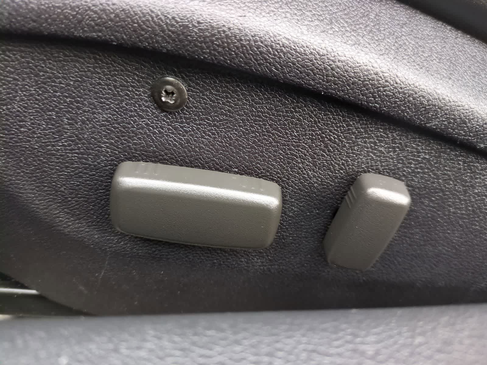 Thumbnail: 2010 Chevrolet Camaro - 16