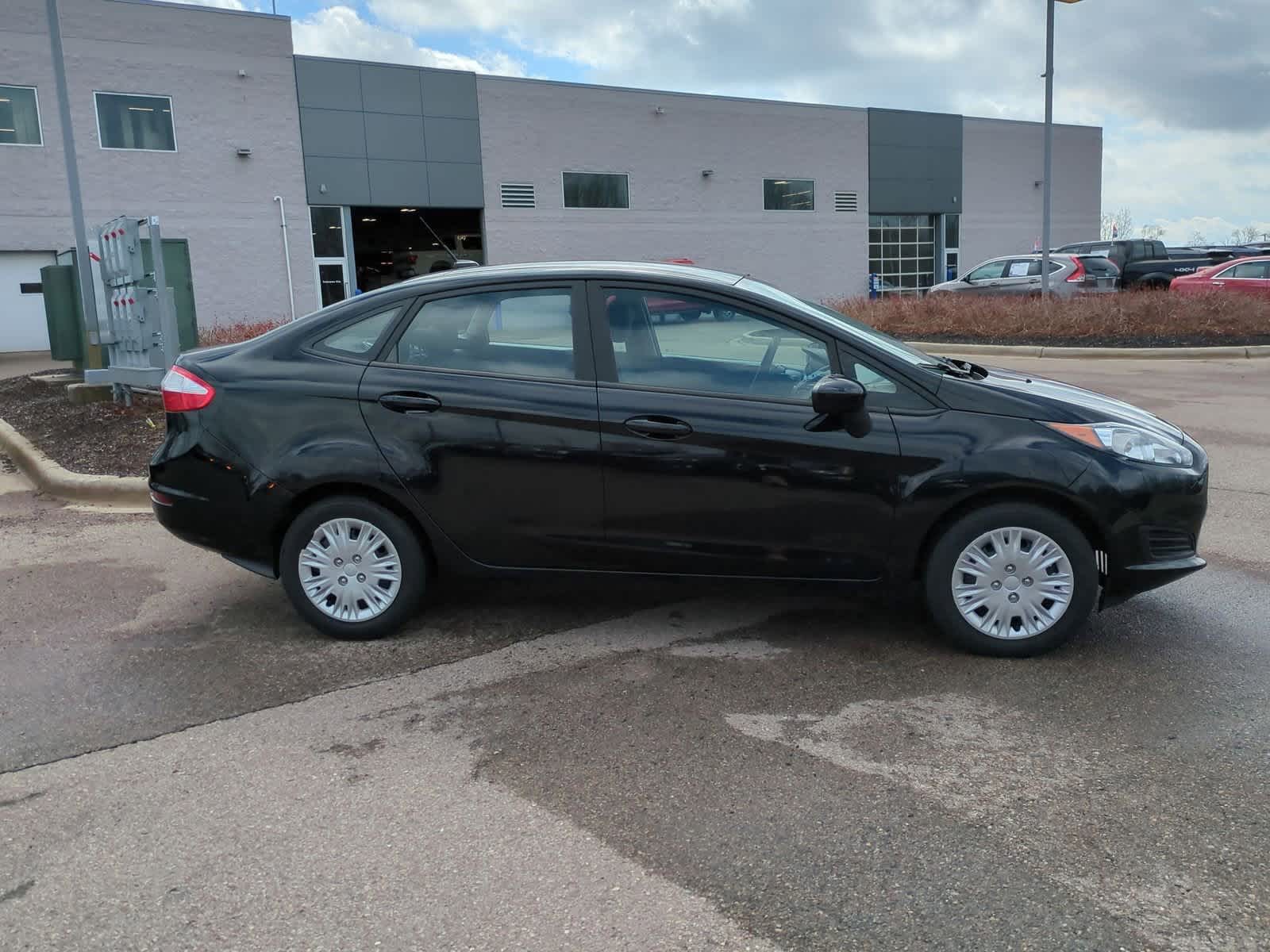 Thumbnail: 2016 Ford Fiesta - 9