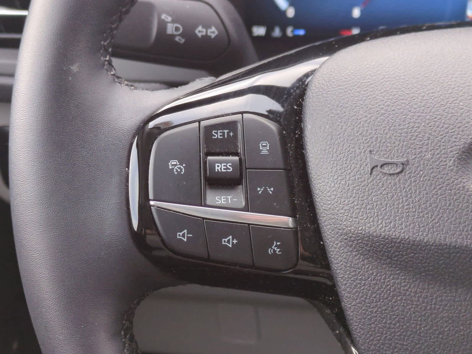 Thumbnail: 2024 Ford Escape - 23