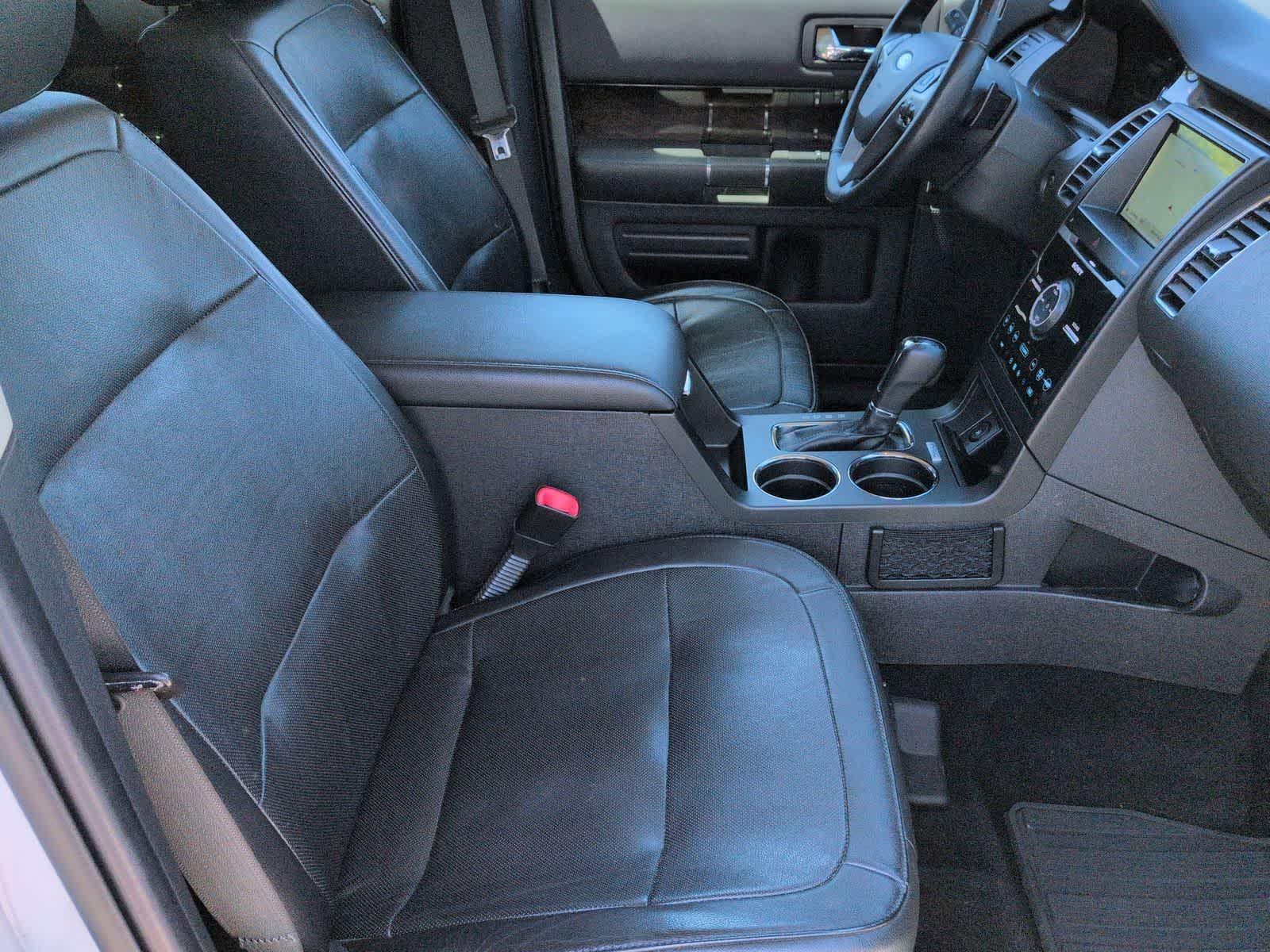 Thumbnail: 2016 Ford Flex - 16