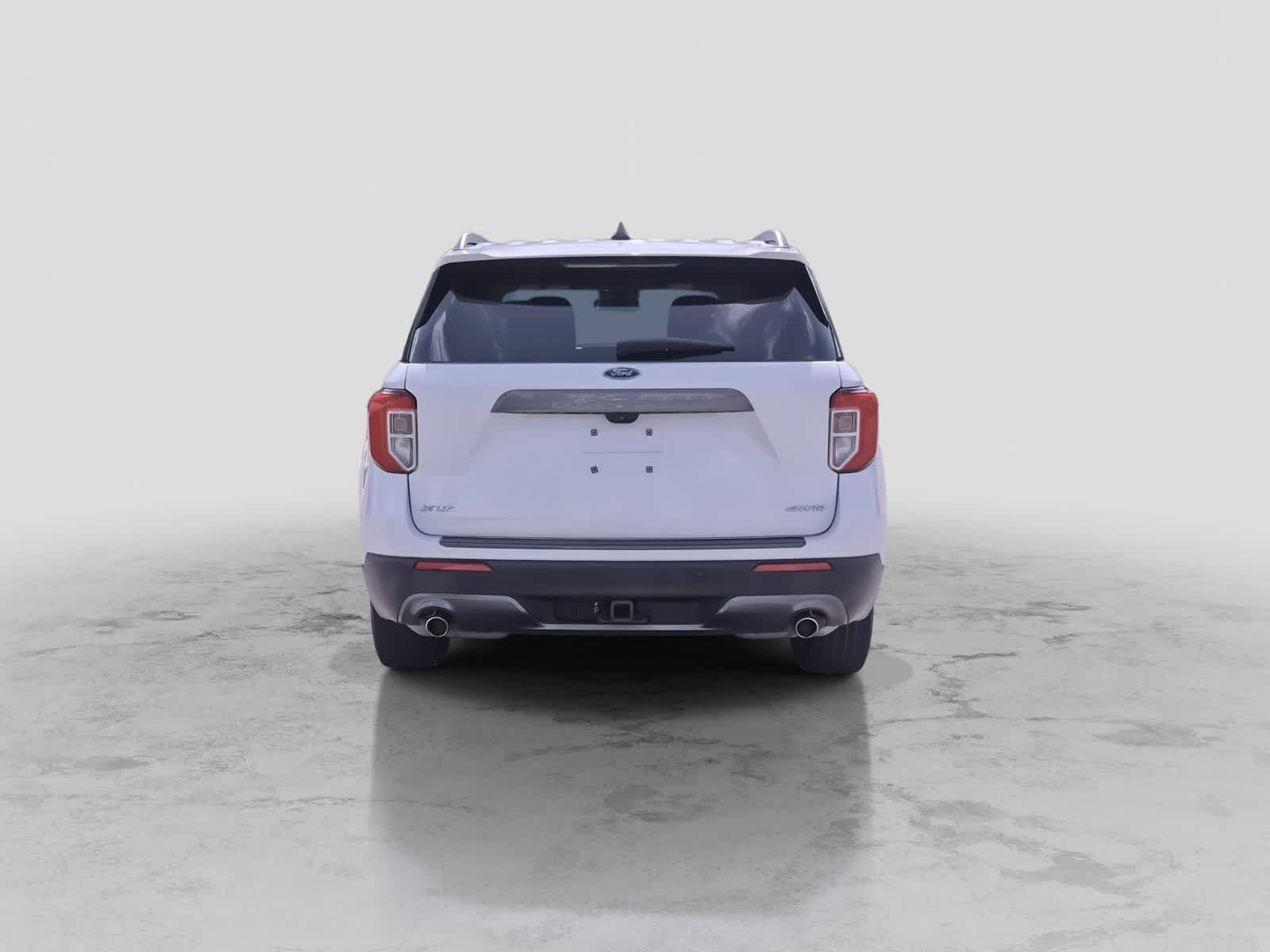 Thumbnail: 2021 Ford Explorer - 7