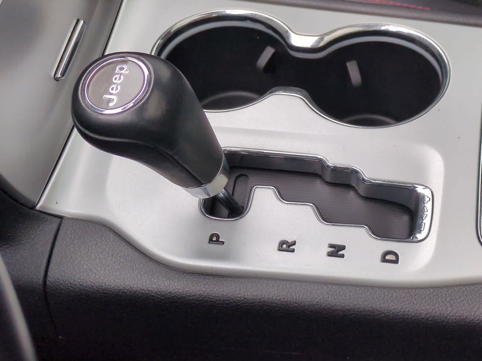 Thumbnail: 2013 Jeep Grand Cherokee - 30