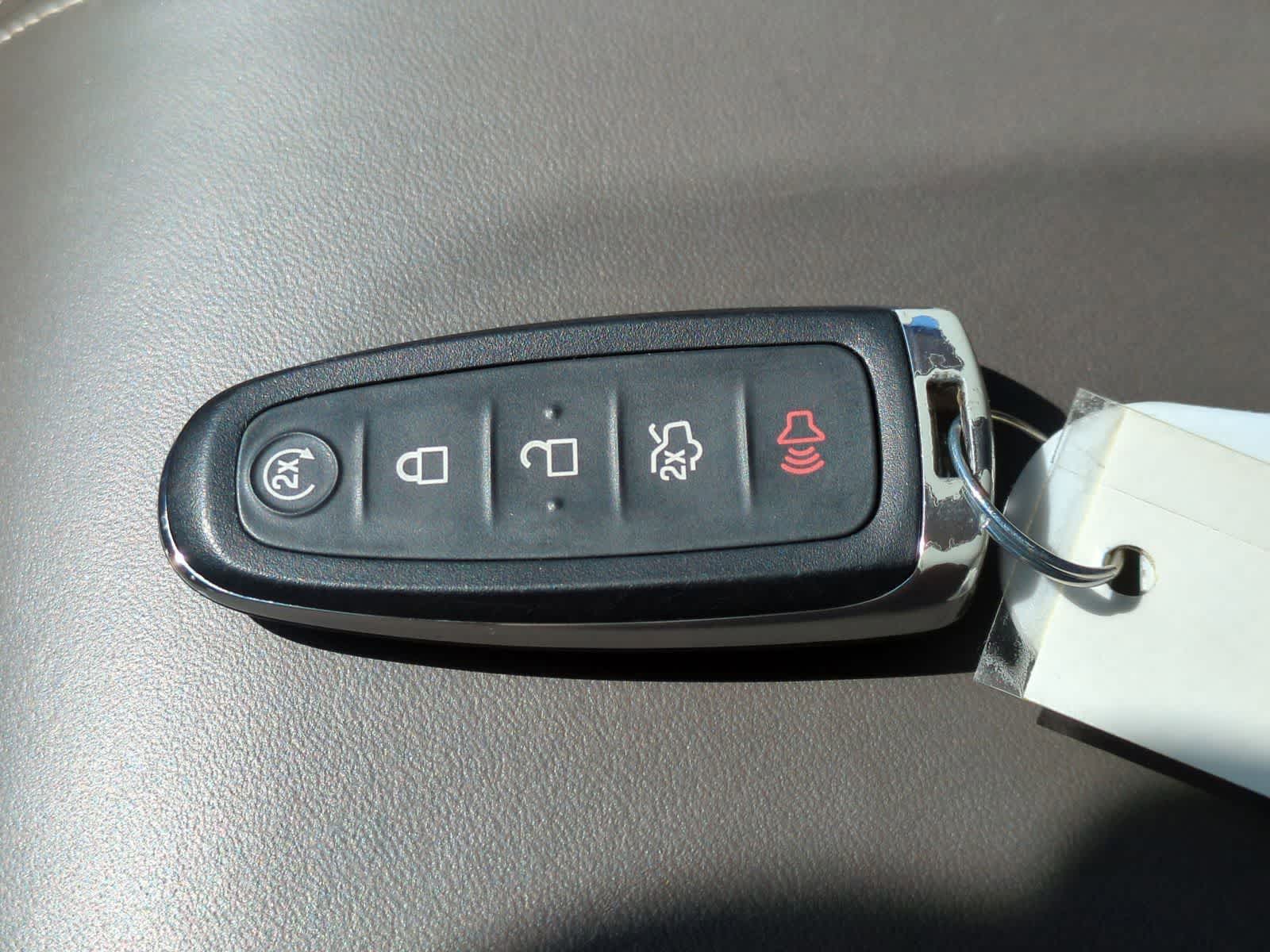 Thumbnail: 2016 Lincoln Navigator - 37