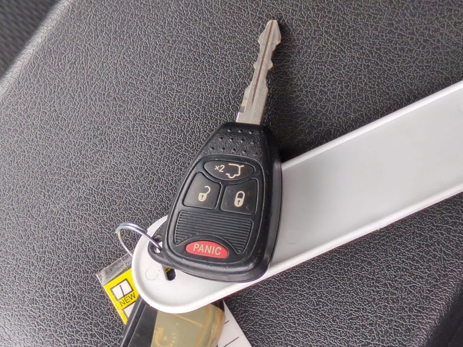 2012 Jeep Liberty Sport 35