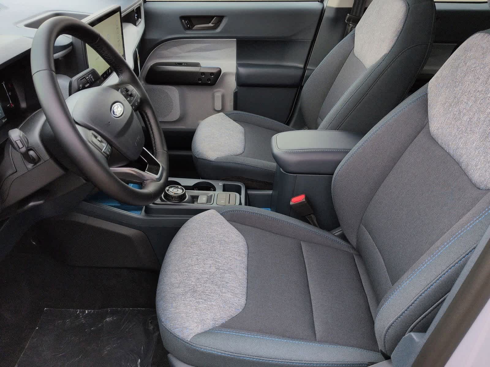 Thumbnail: 2025 Ford Maverick - 17