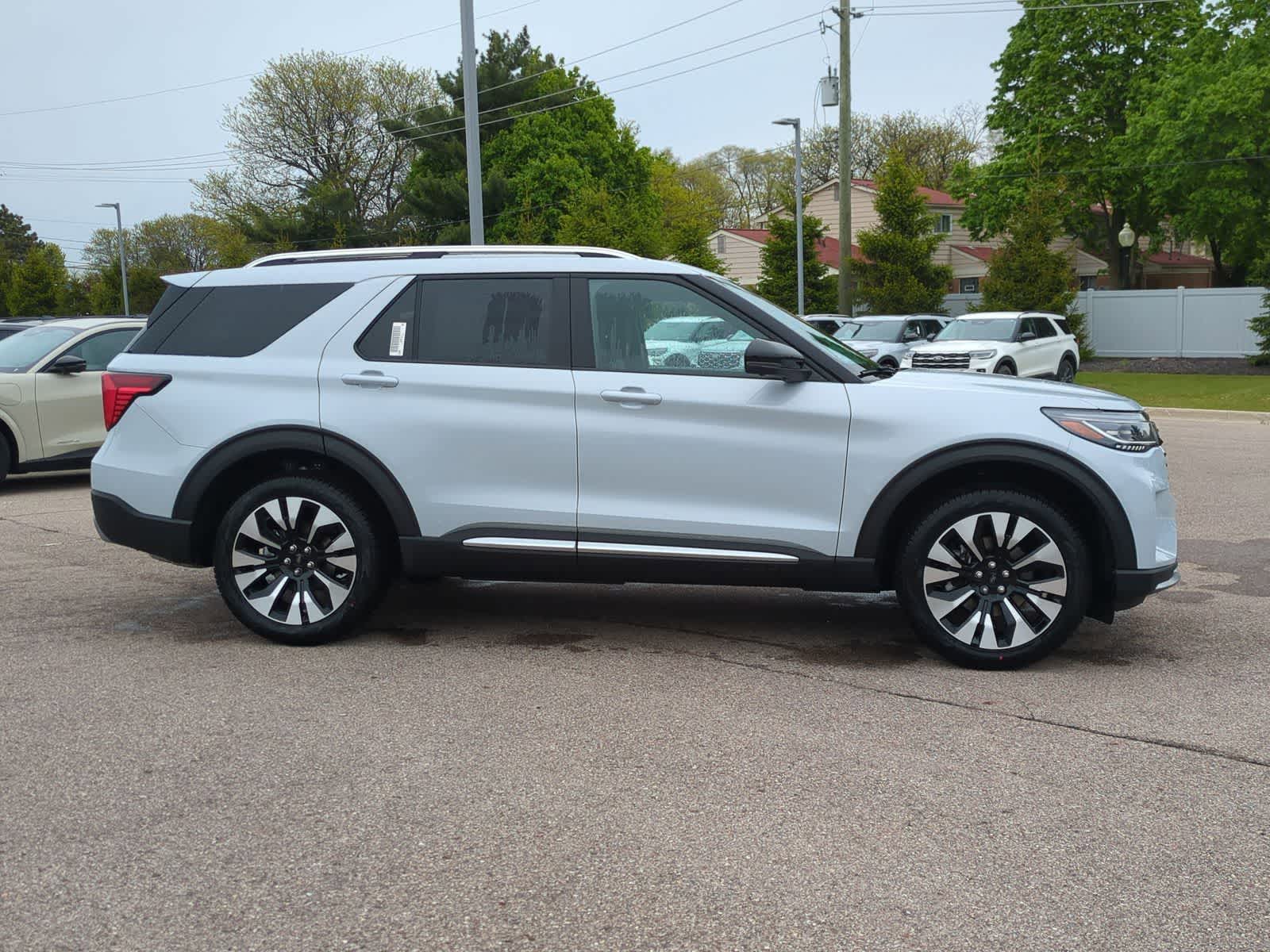 Thumbnail: 2026 Ford Explorer - 9