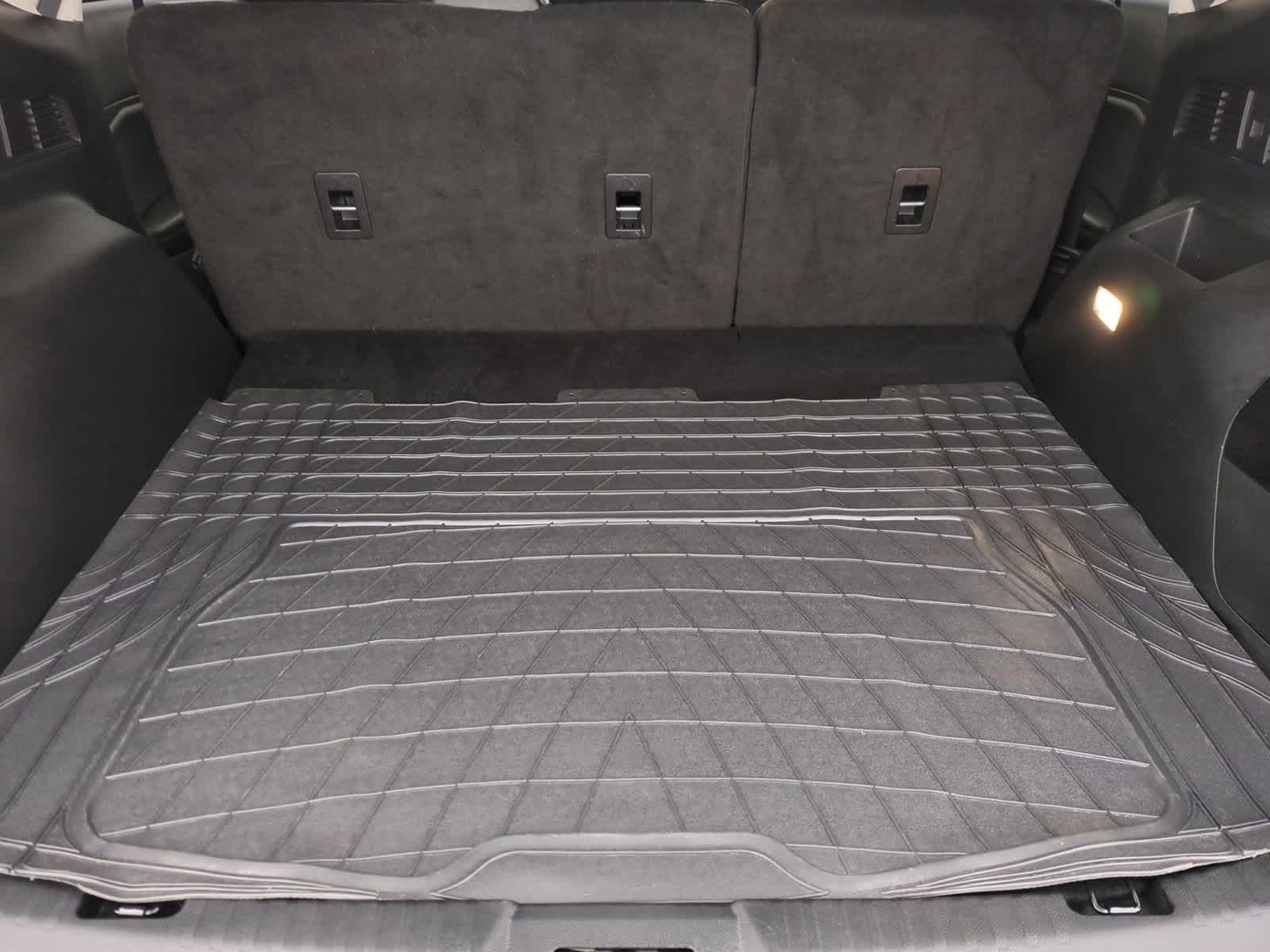 Thumbnail: 2023 Ford Edge - 32