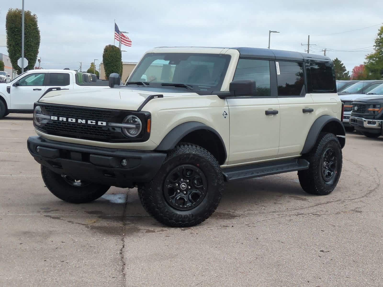 Thumbnail: 2025 Ford Bronco - 1