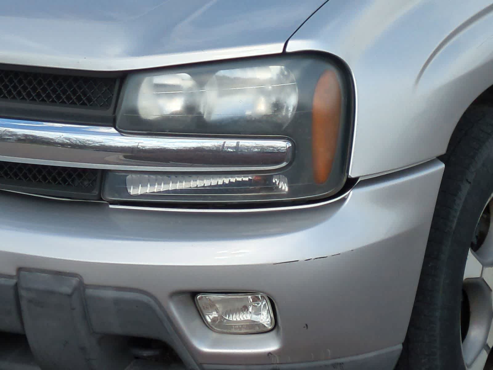 Thumbnail: 2004 Chevrolet TrailBlazer - 11