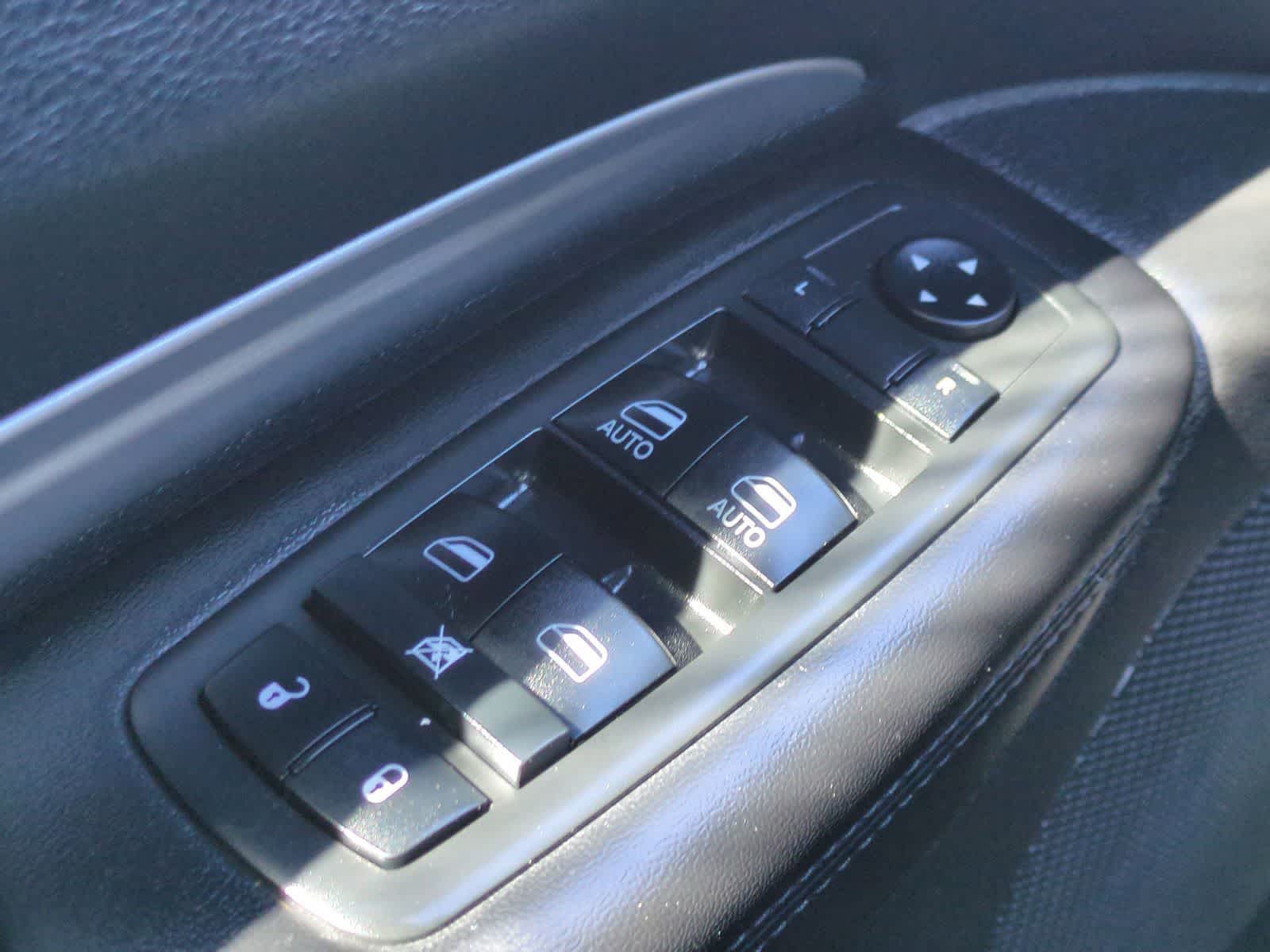 Thumbnail: 2019 Dodge Durango - 26