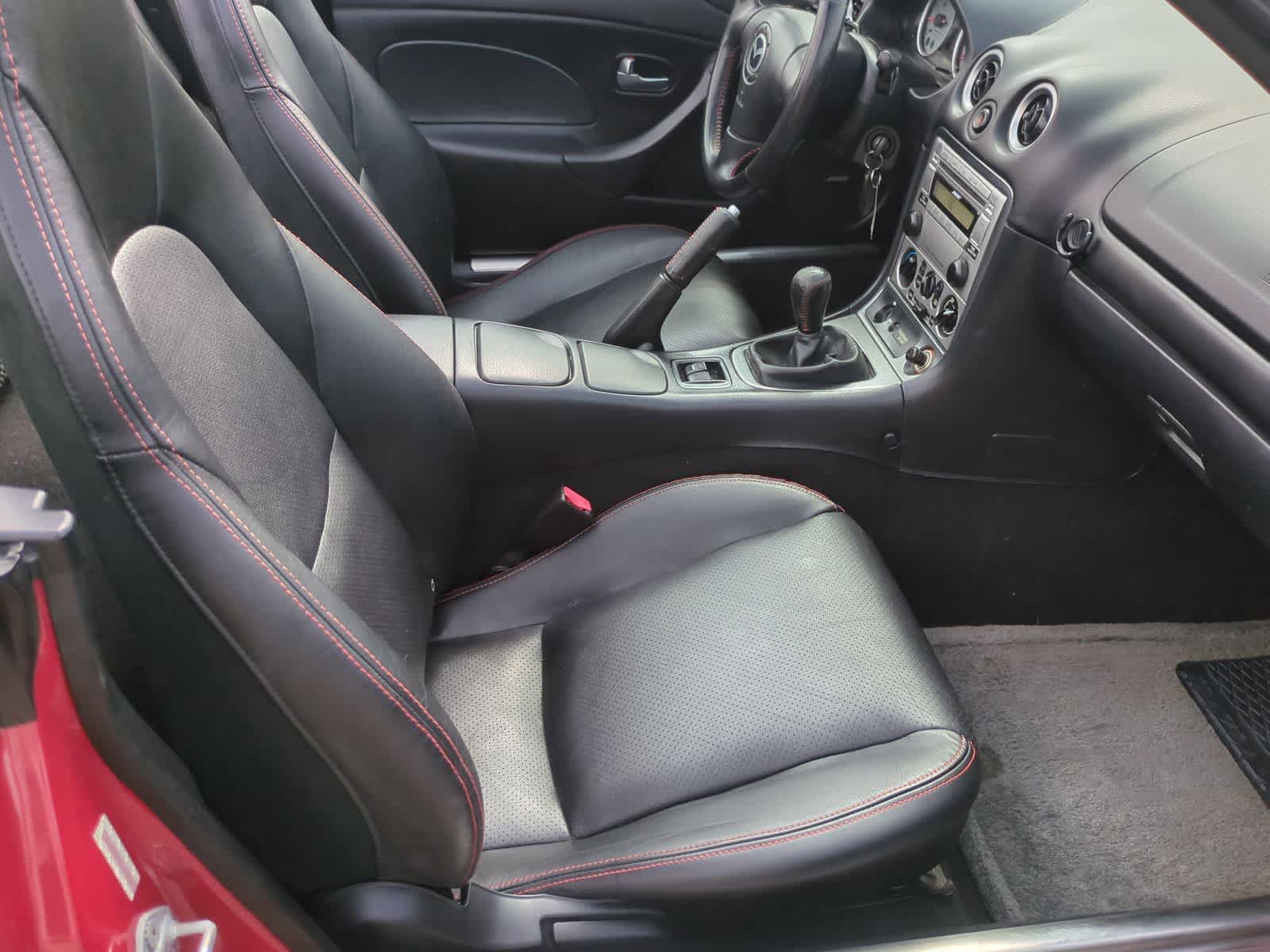 Thumbnail: 2004 Mazda MX-5 Miata - 14