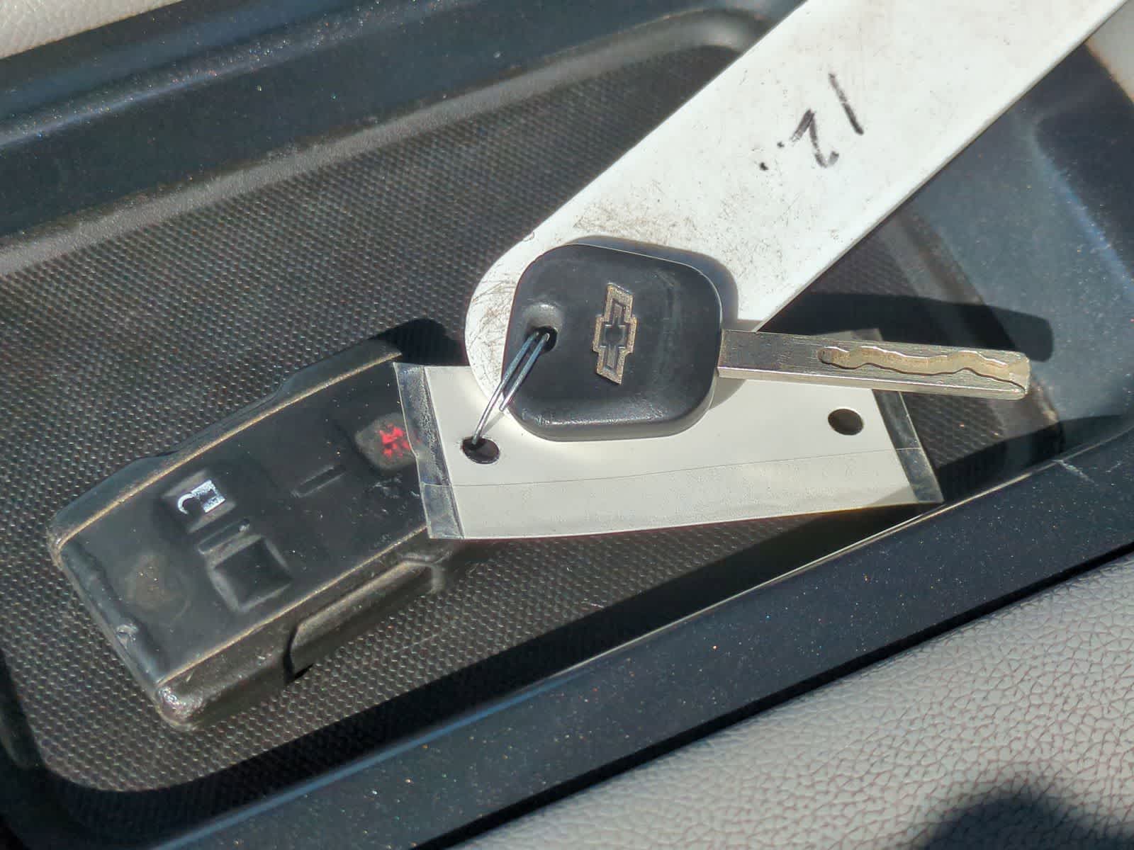 Thumbnail: 2018 Chevrolet Silverado 1500 - 33