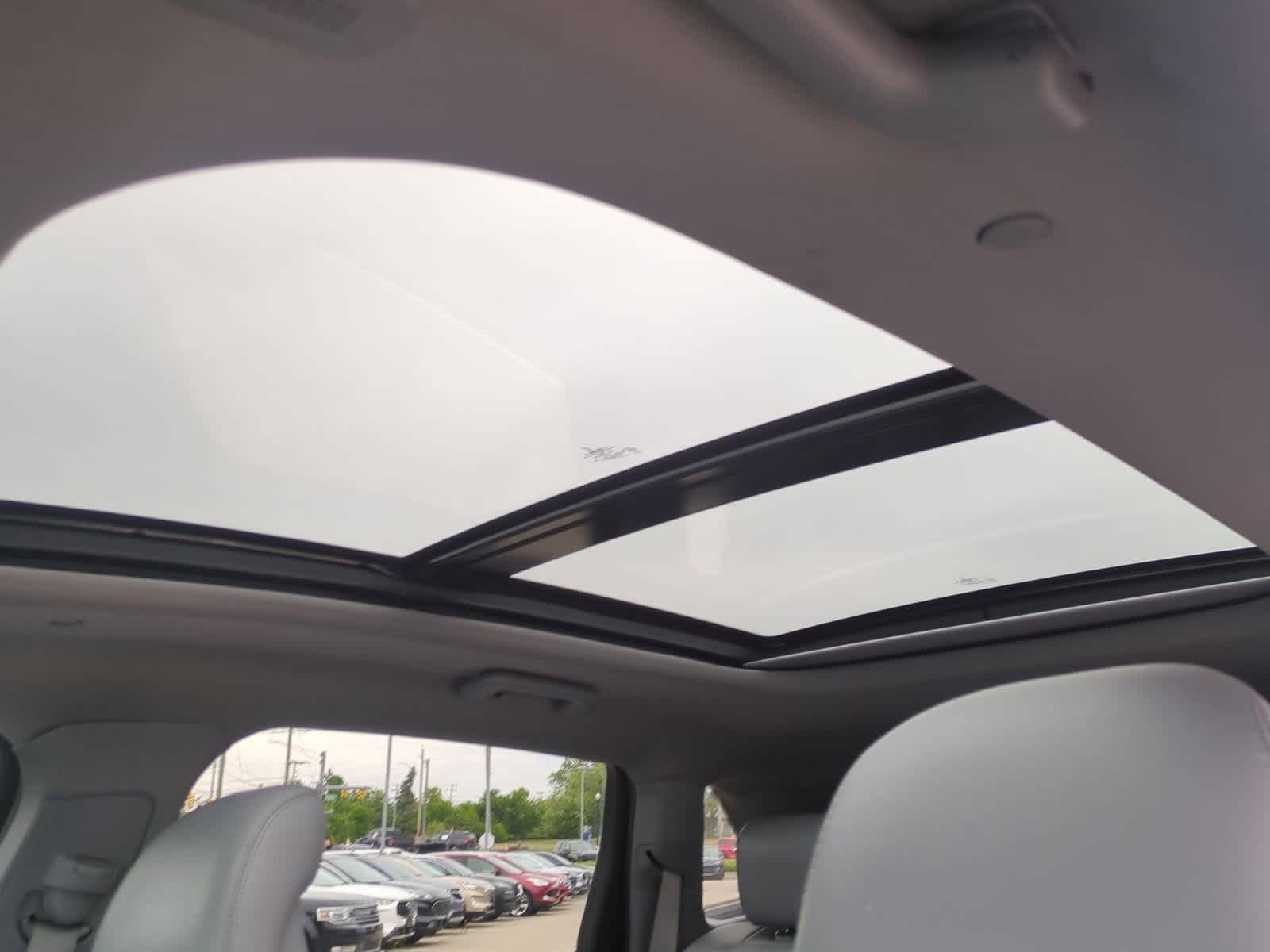 Thumbnail: 2019 Lincoln Nautilus - 19