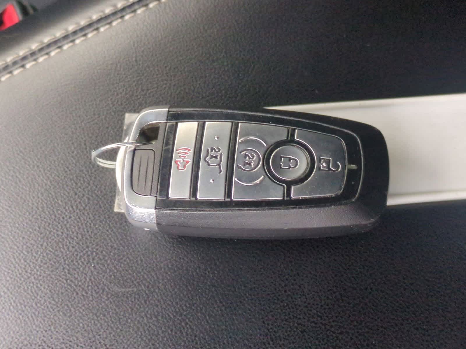 Thumbnail: 2022 Ford Explorer - 38