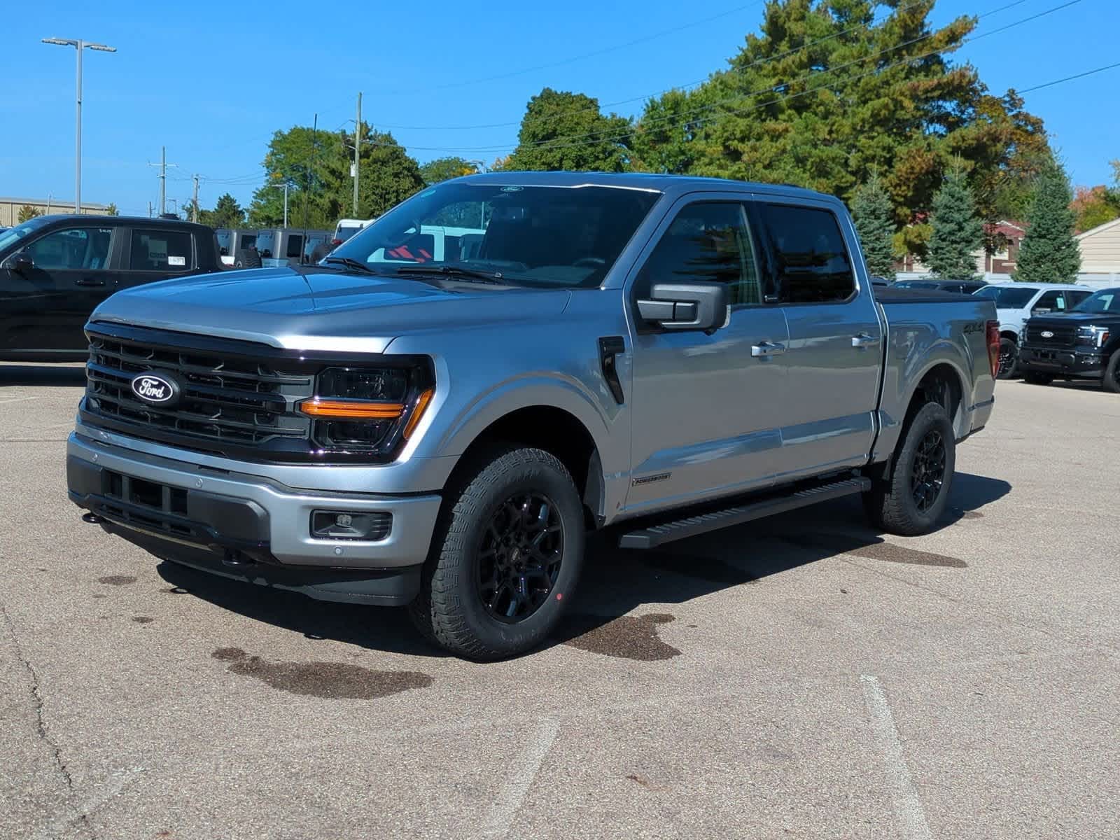 2025 Ford F-150 XLT photo 4