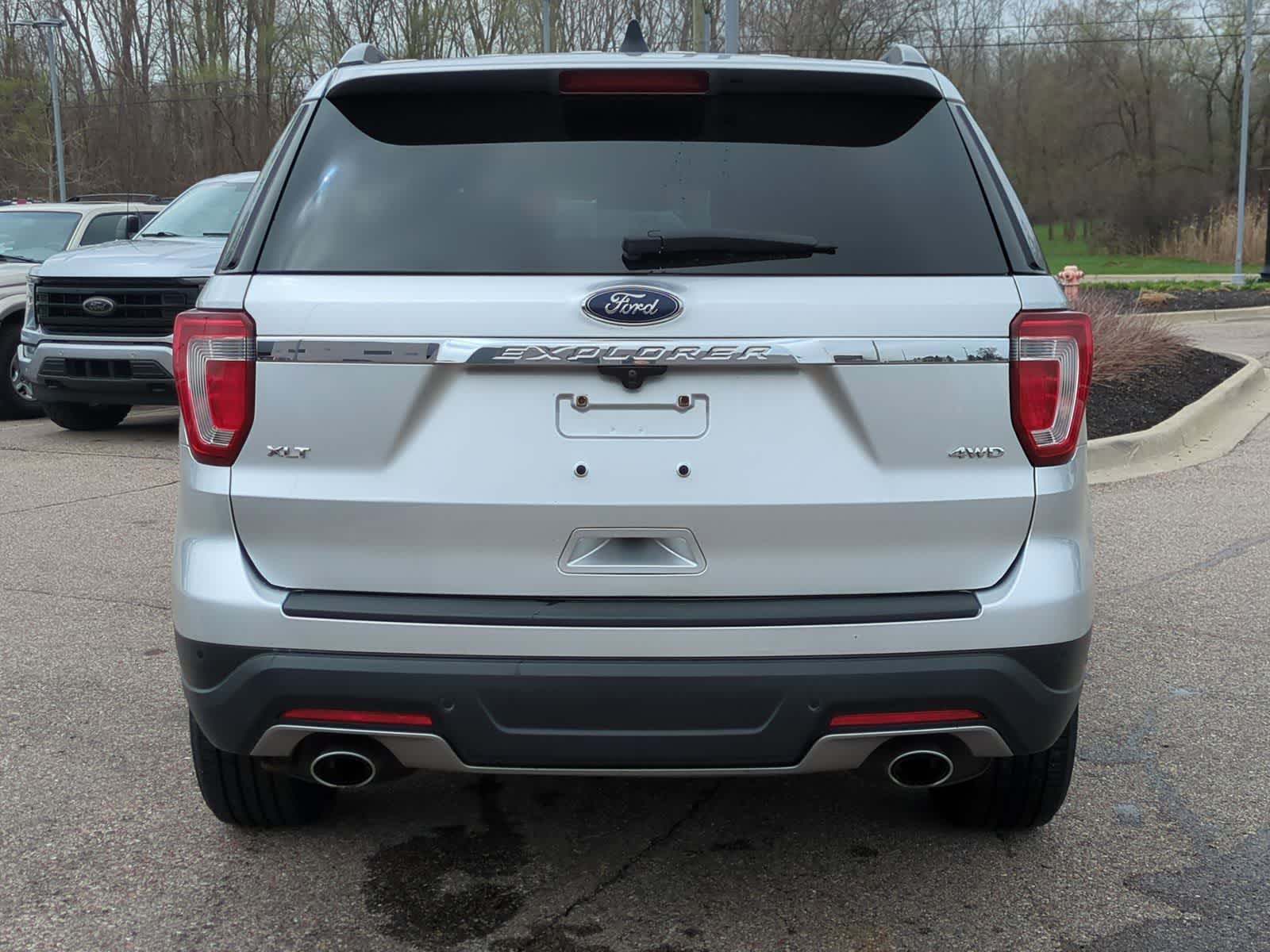 Thumbnail: 2018 Ford Explorer - 7