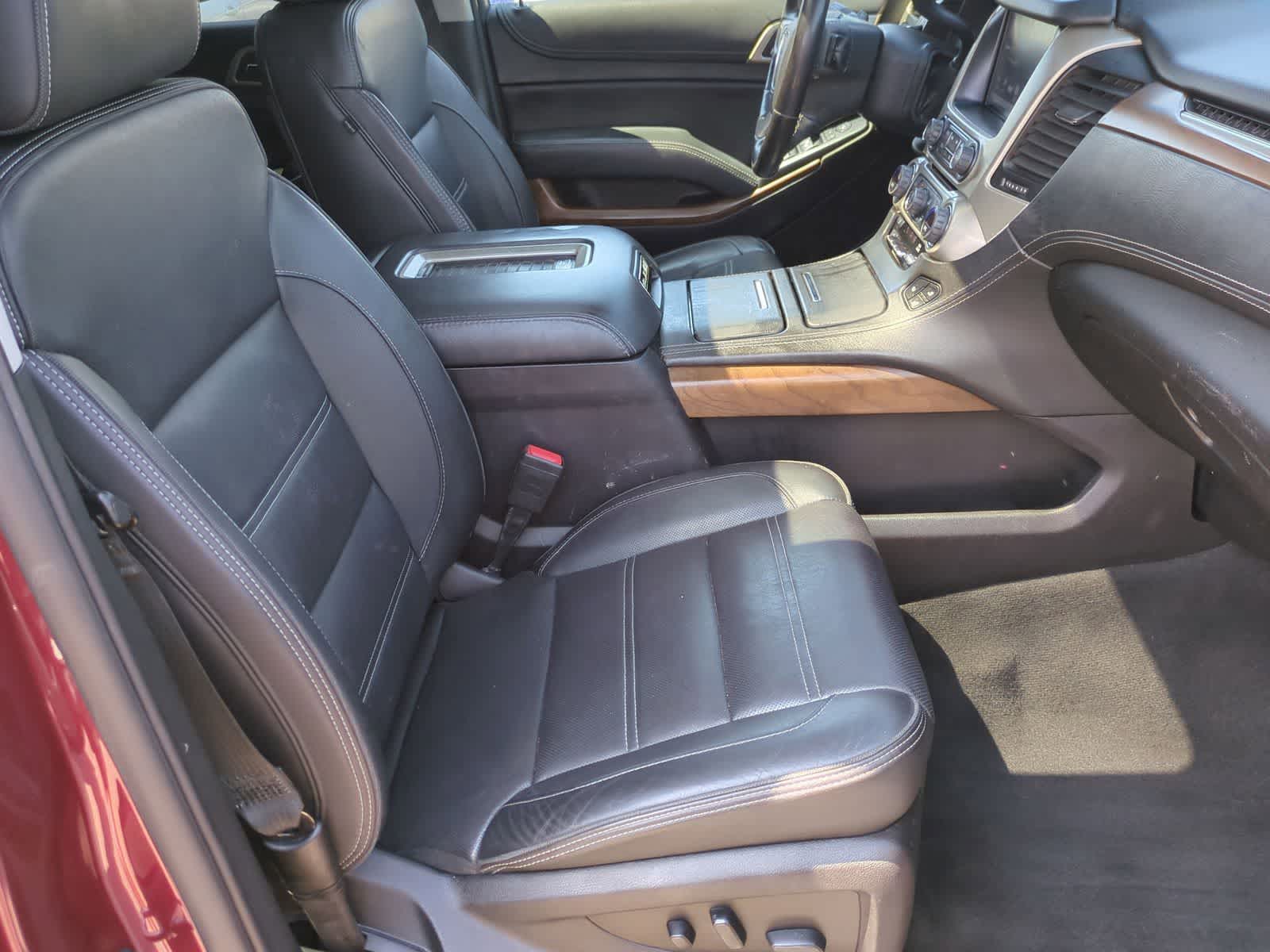 Thumbnail: 2019 GMC Yukon XL - 23